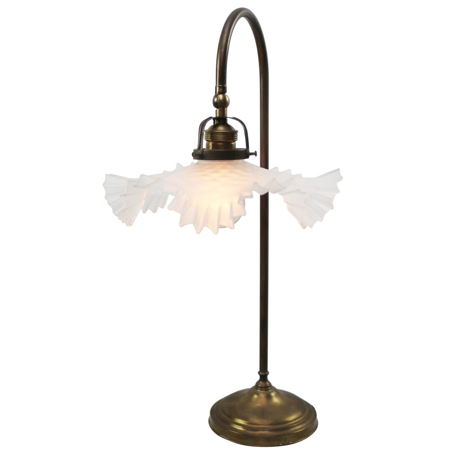 Art Nouveau French Brass & Glass Table Desk Light In Good Condition For Sale In Amsterdam, NL
