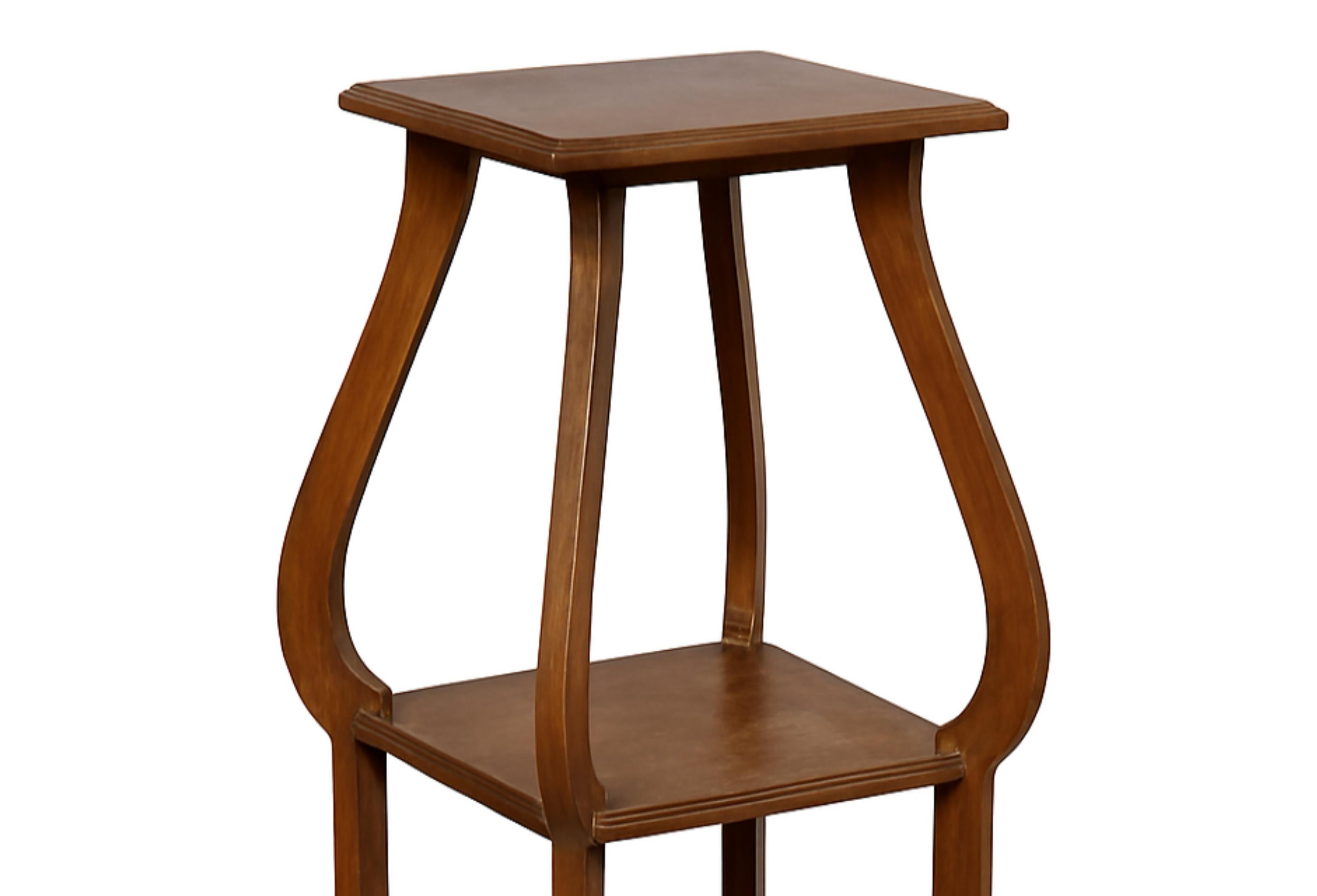 Art Nouveau French Chestnut Column Pedestal, 20th Century For Sale 1