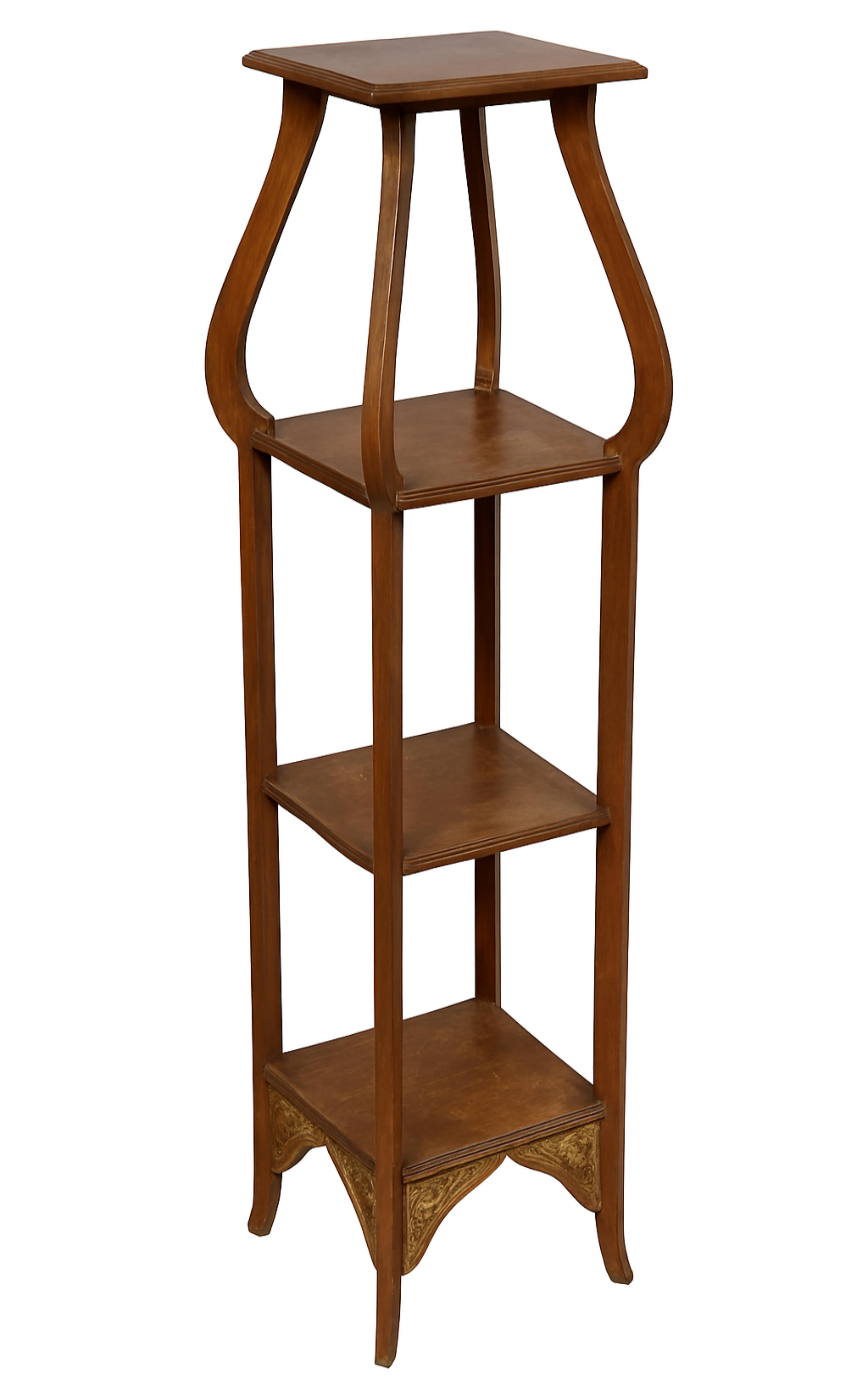 Art Nouveau French Chestnut Column Pedestal, 20th Century For Sale 2