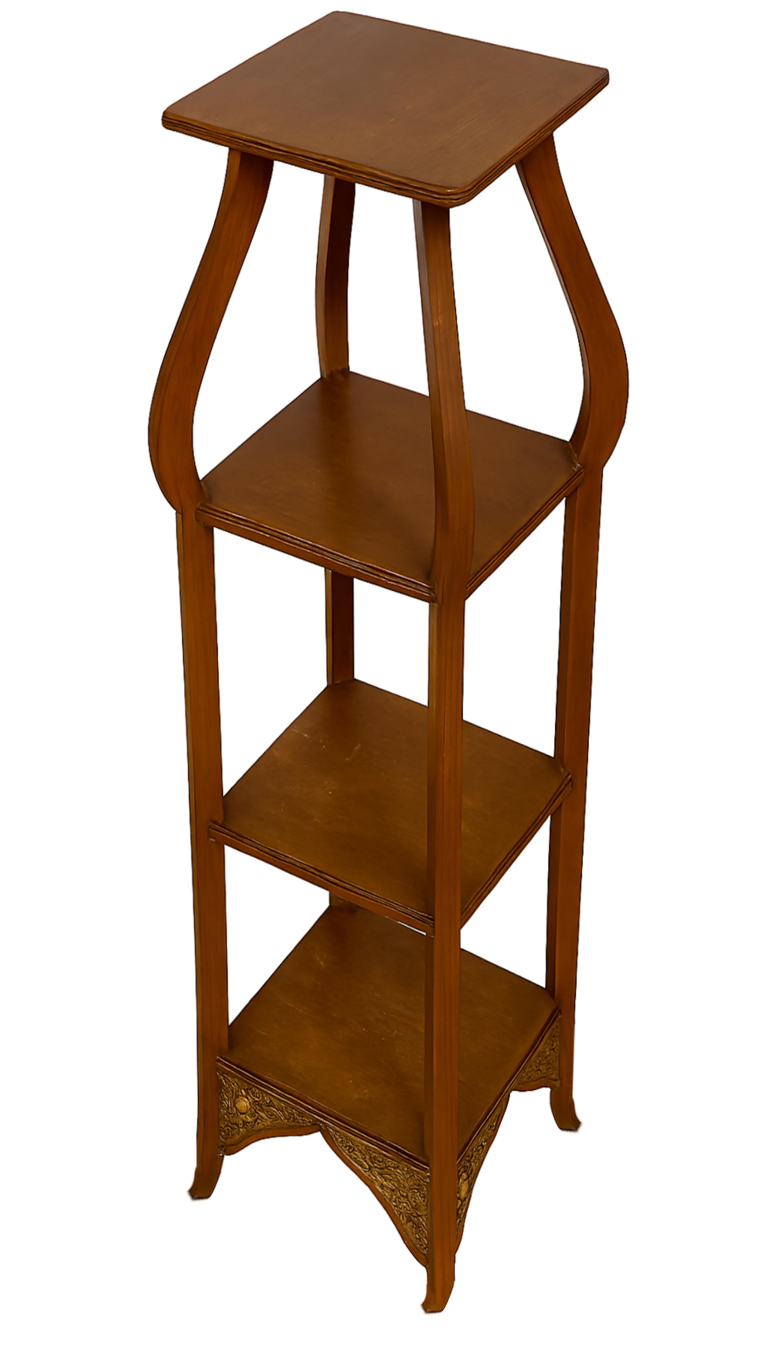 Art Nouveau French Chestnut Column Pedestal, 20th Century For Sale 1