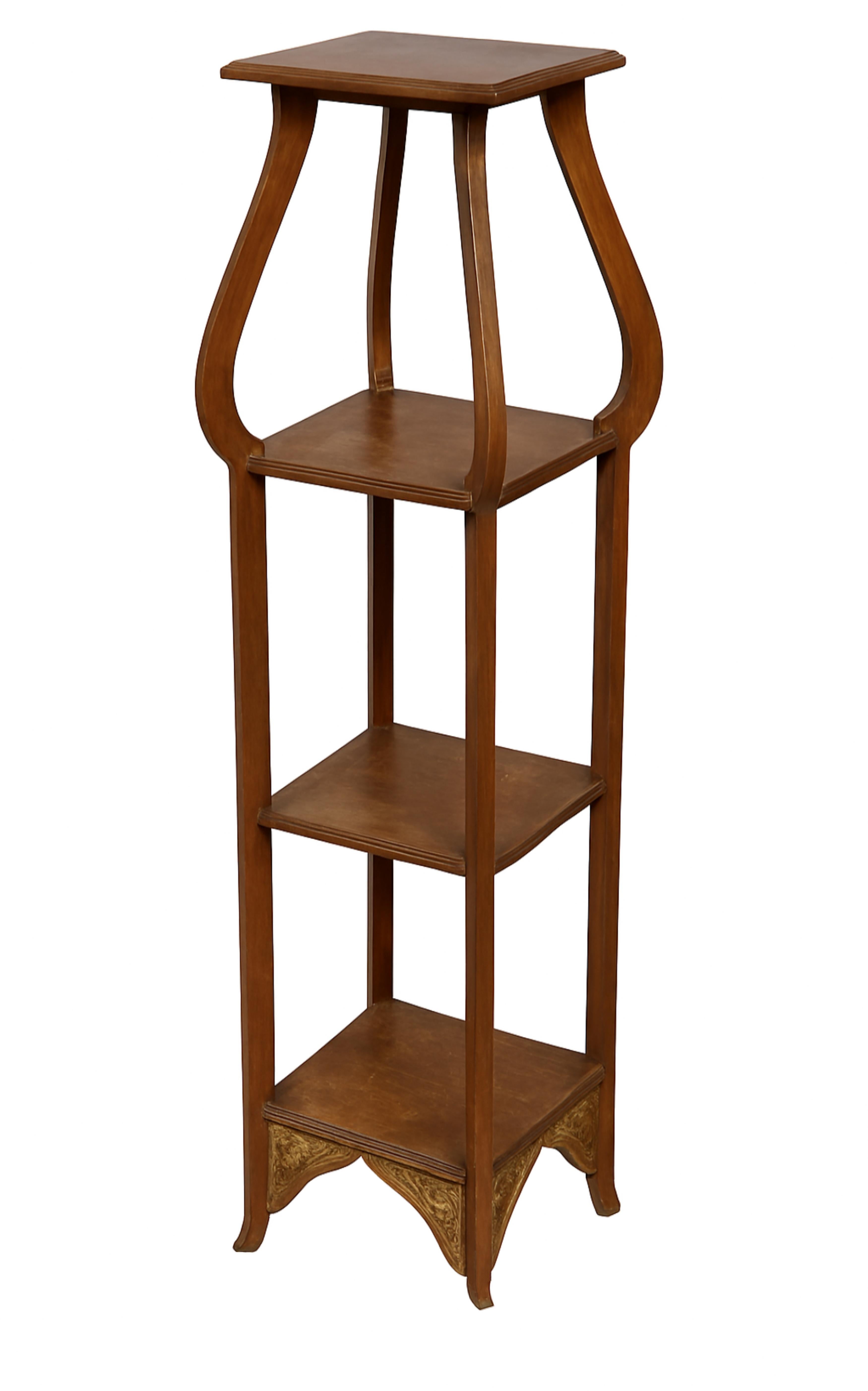 Art Nouveau French Chestnut Column Pedestal, 20th Century For Sale 3