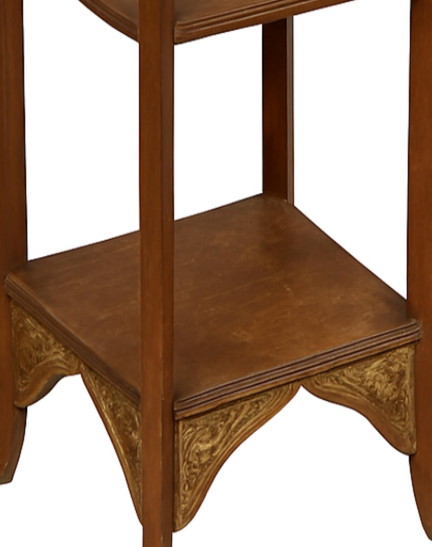 Art Nouveau French Chestnut Column Pedestal, 20th Century For Sale 4