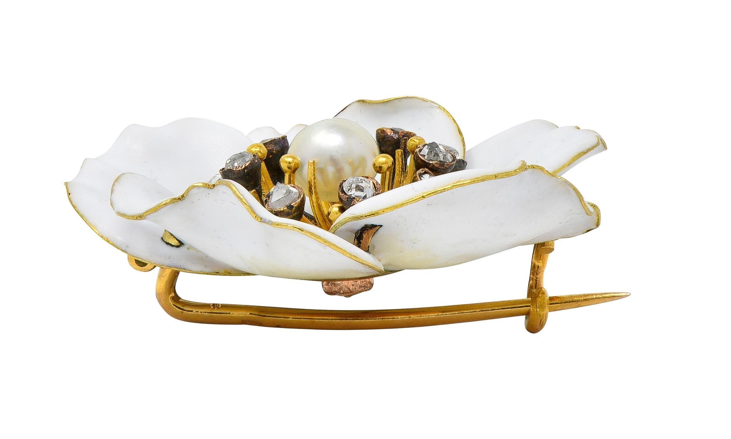 Art Nouveau Französisch Diamant Perle Weiß Emaille 18K Gelb Antike Stiefmütterchen Brosche im Angebot 2