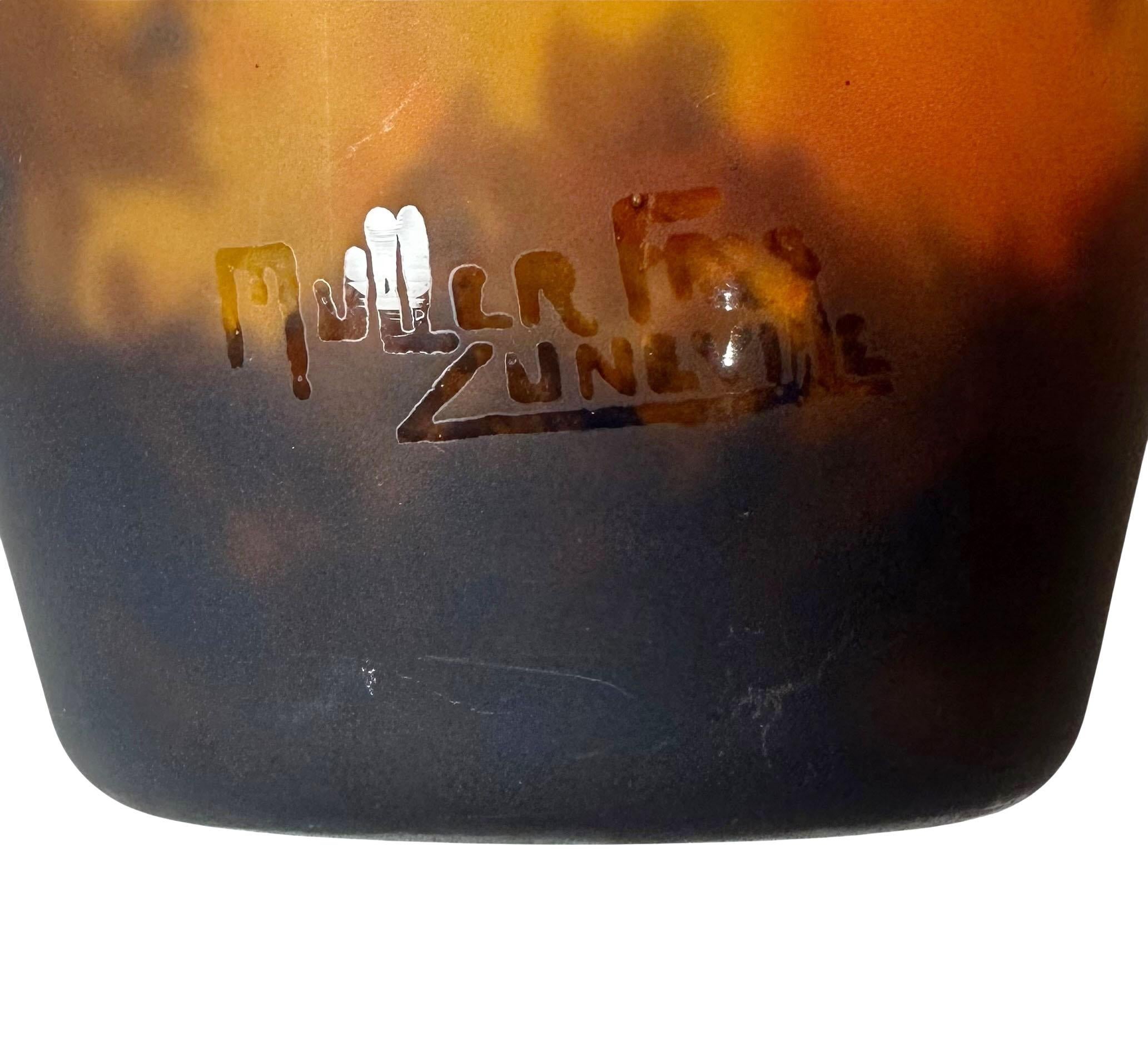Vase en verre Art Nouveau en vente 1