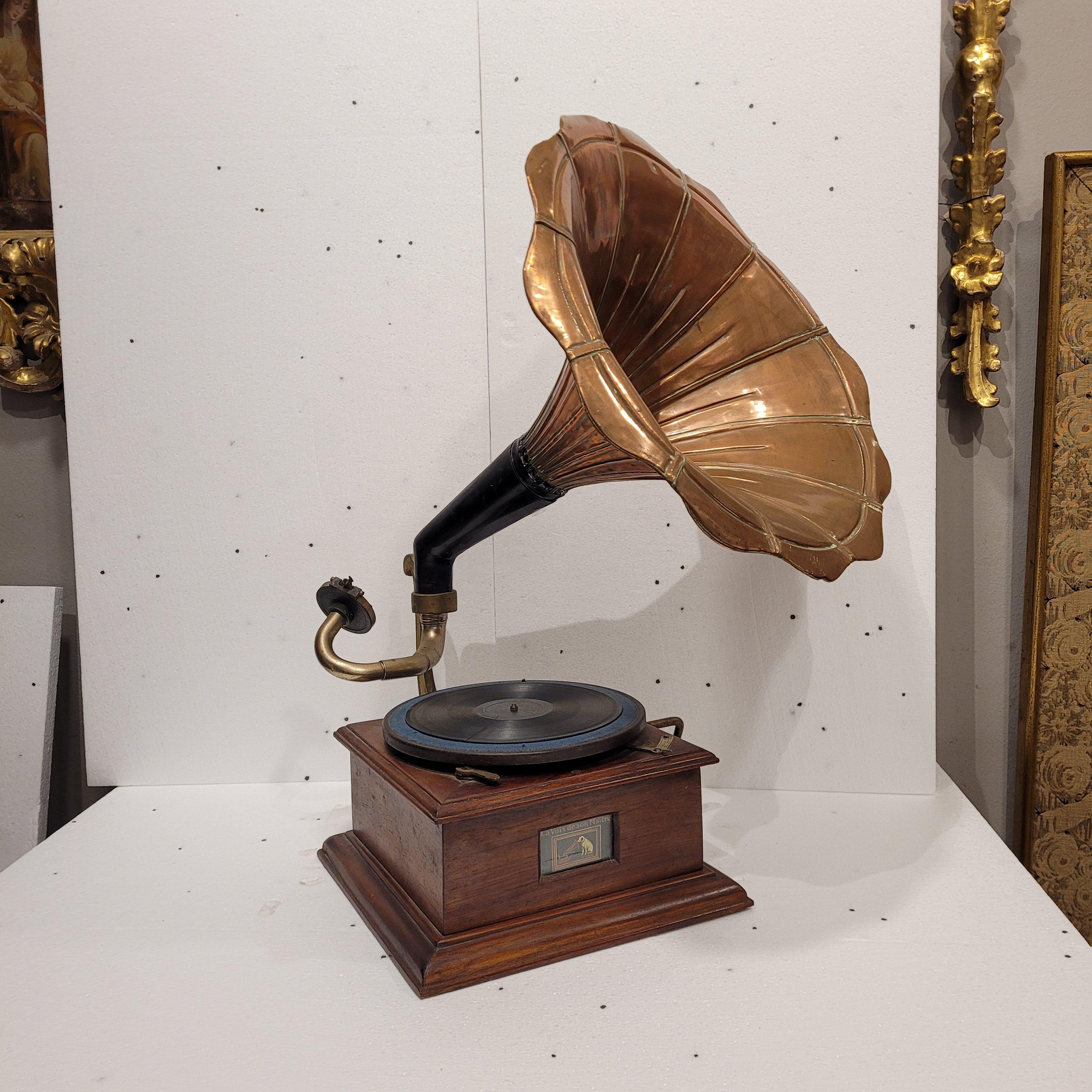 Fatto a mano Art Nouveau francese His Master, s Voice Grammofono in vendita