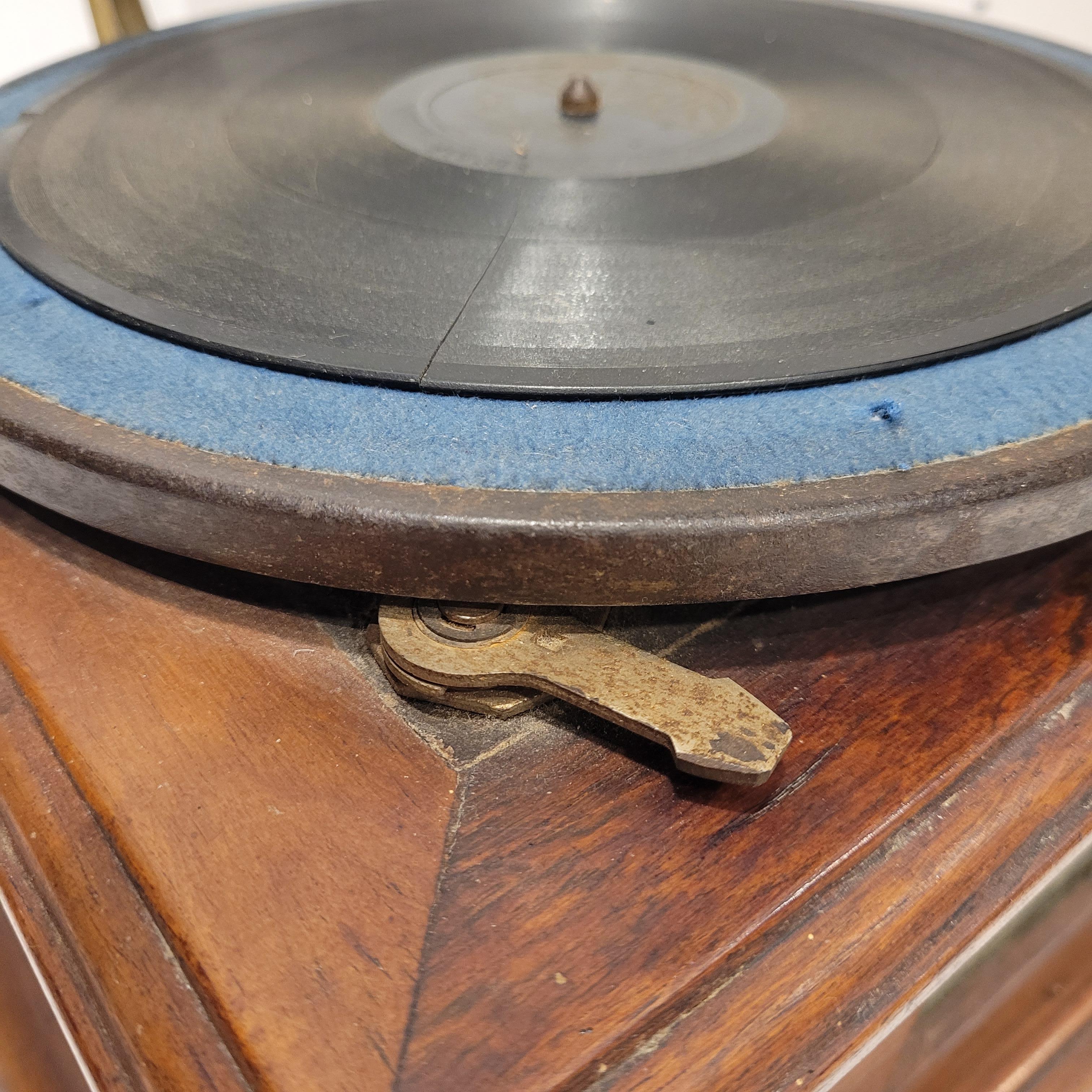 Art Nouveau francese His Master, s Voice Grammofono in vendita 2