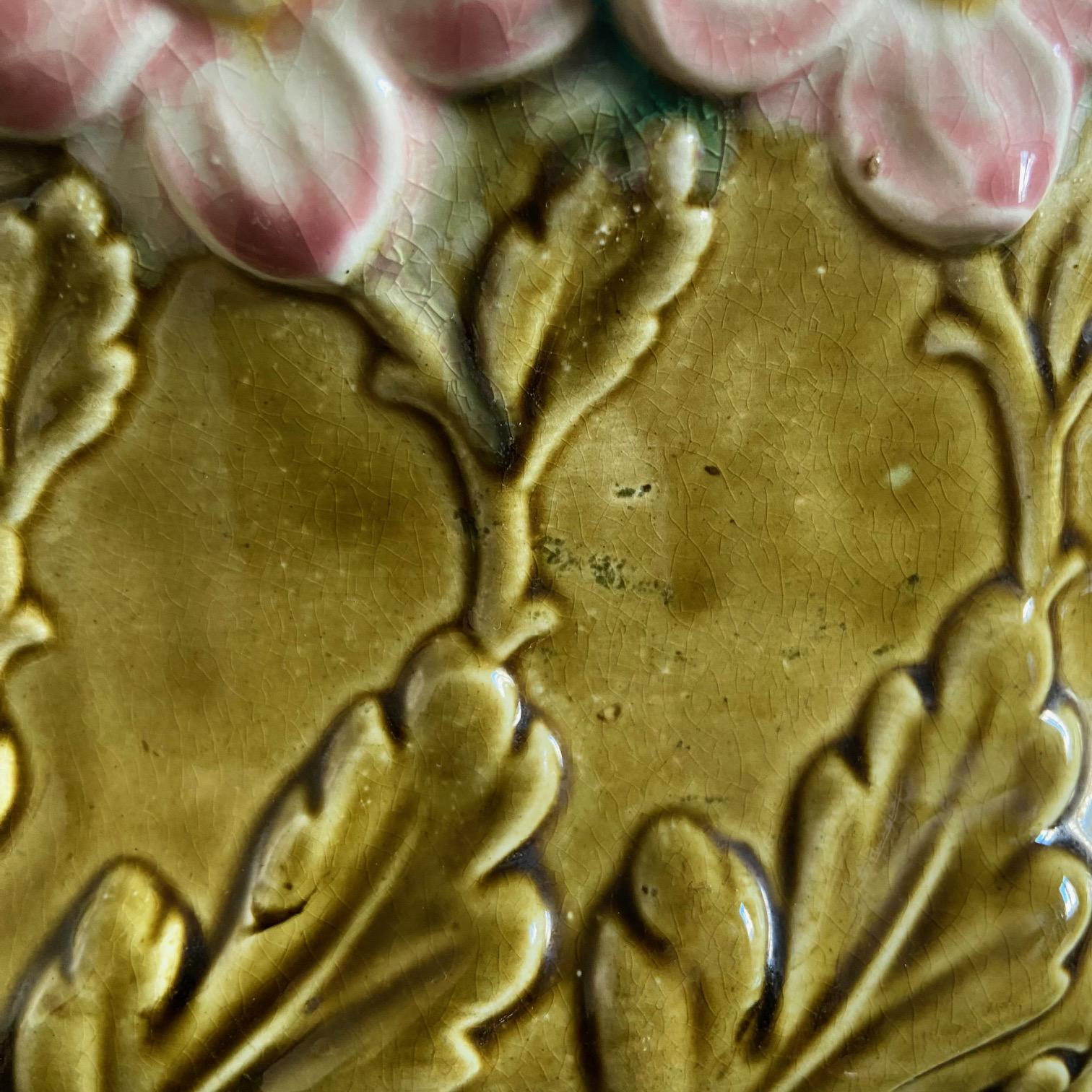 Vernissé Jardinière en majolique française Art Nouveau De Bruyn Fives-Lille, années 1890 en vente