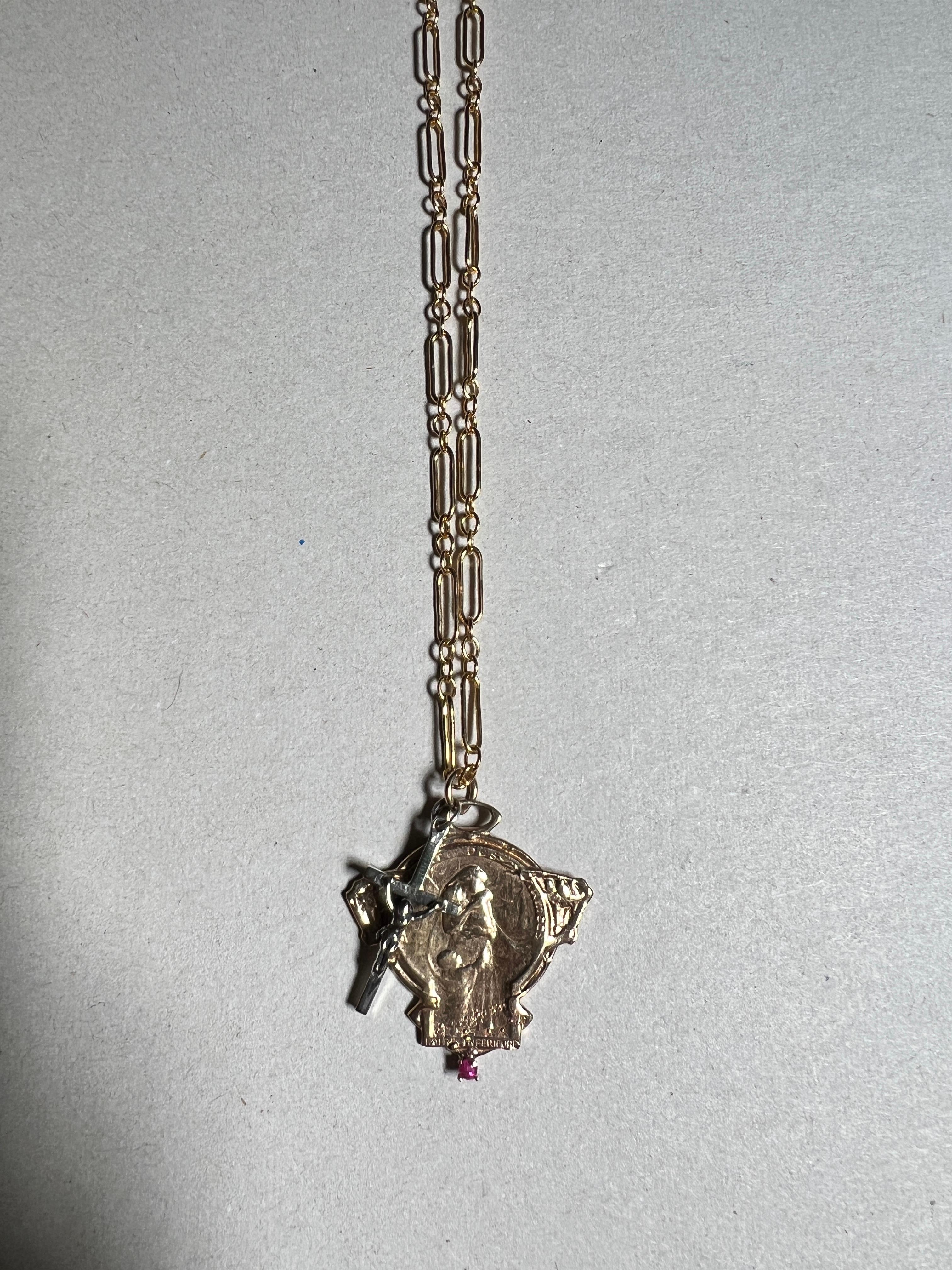 Jugendstil Französische Medaille Rubin Kette Halskette Silber Kreuz J Dauphin (Art nouveau) im Angebot
