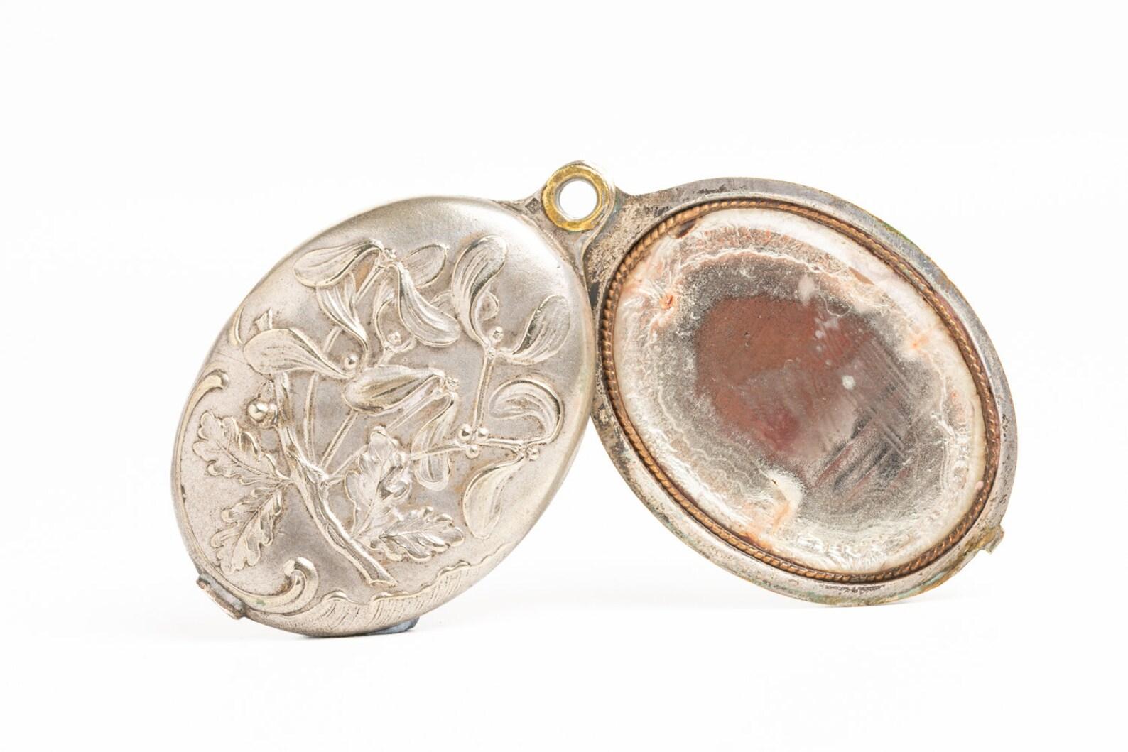 Women's or Men's Art Nouveau French Mistletoe Silver Mirror Pendant For Sale