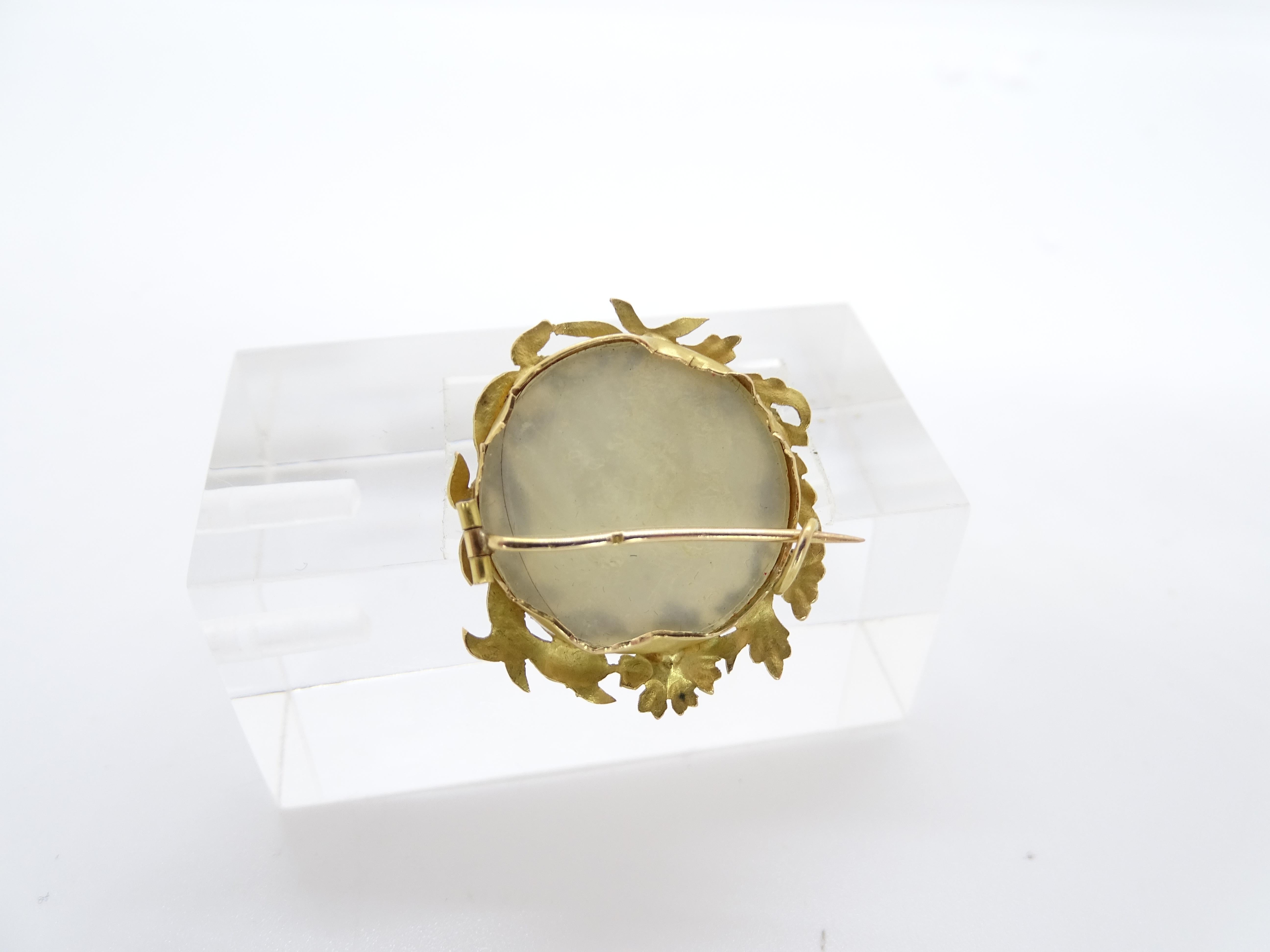 Art Nouveau  French Mother-of-pearl brooch, 18k yellow gold, pearl For Sale 8