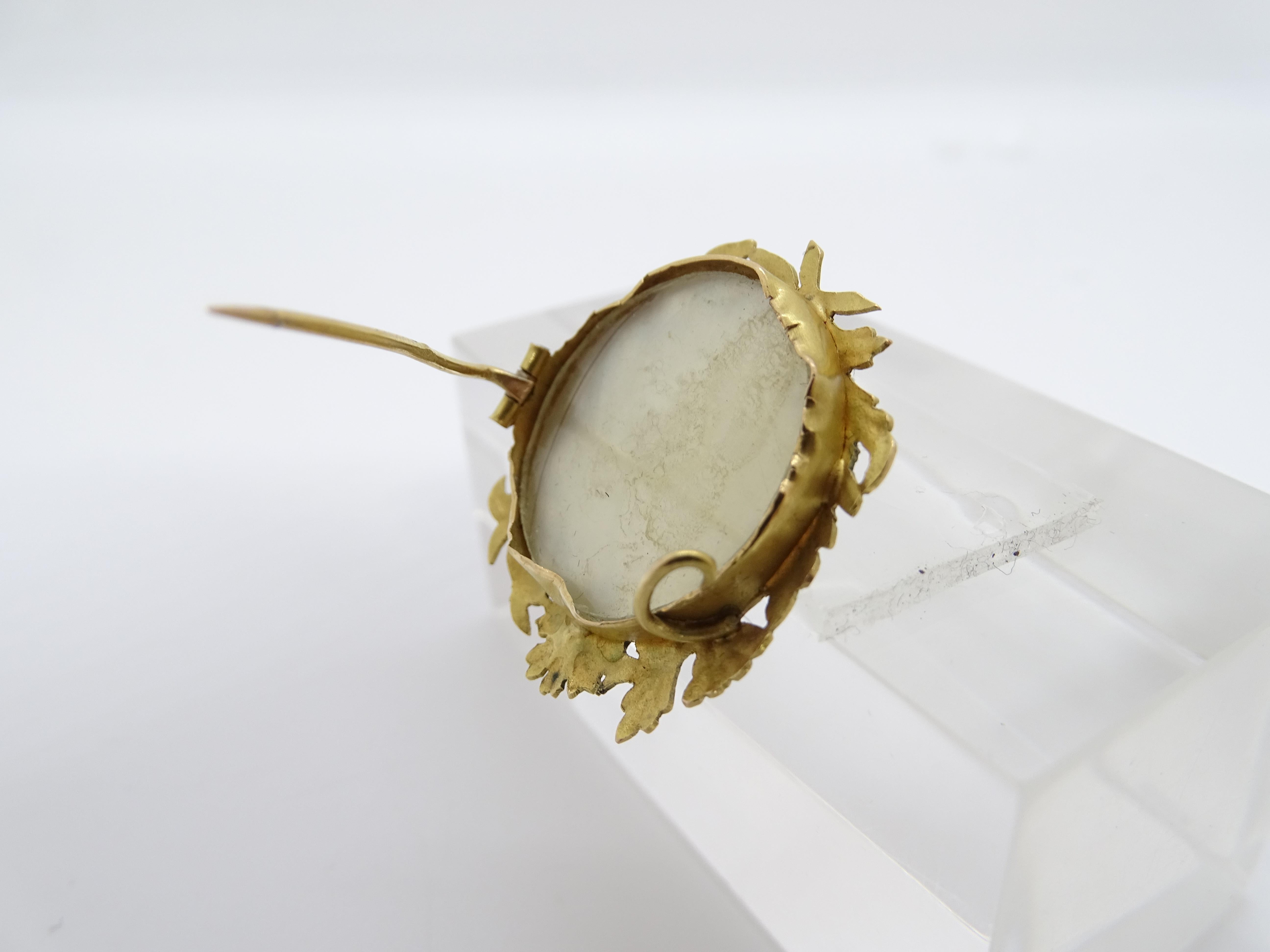 Art Nouveau  French Mother-of-pearl brooch, 18k yellow gold, pearl For Sale 12