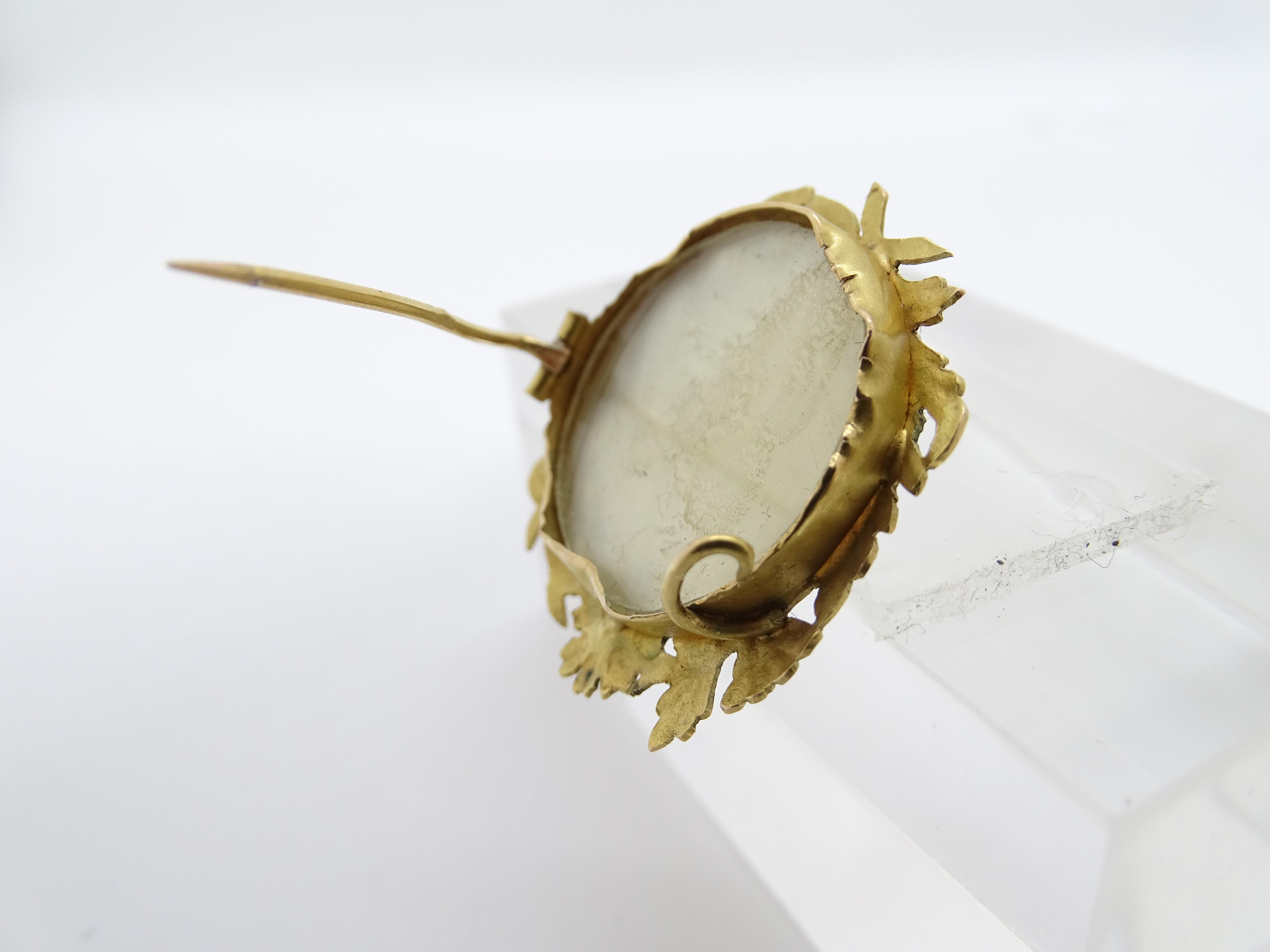 Art Nouveau  French Mother-of-pearl brooch, 18k yellow gold, pearl For Sale 13