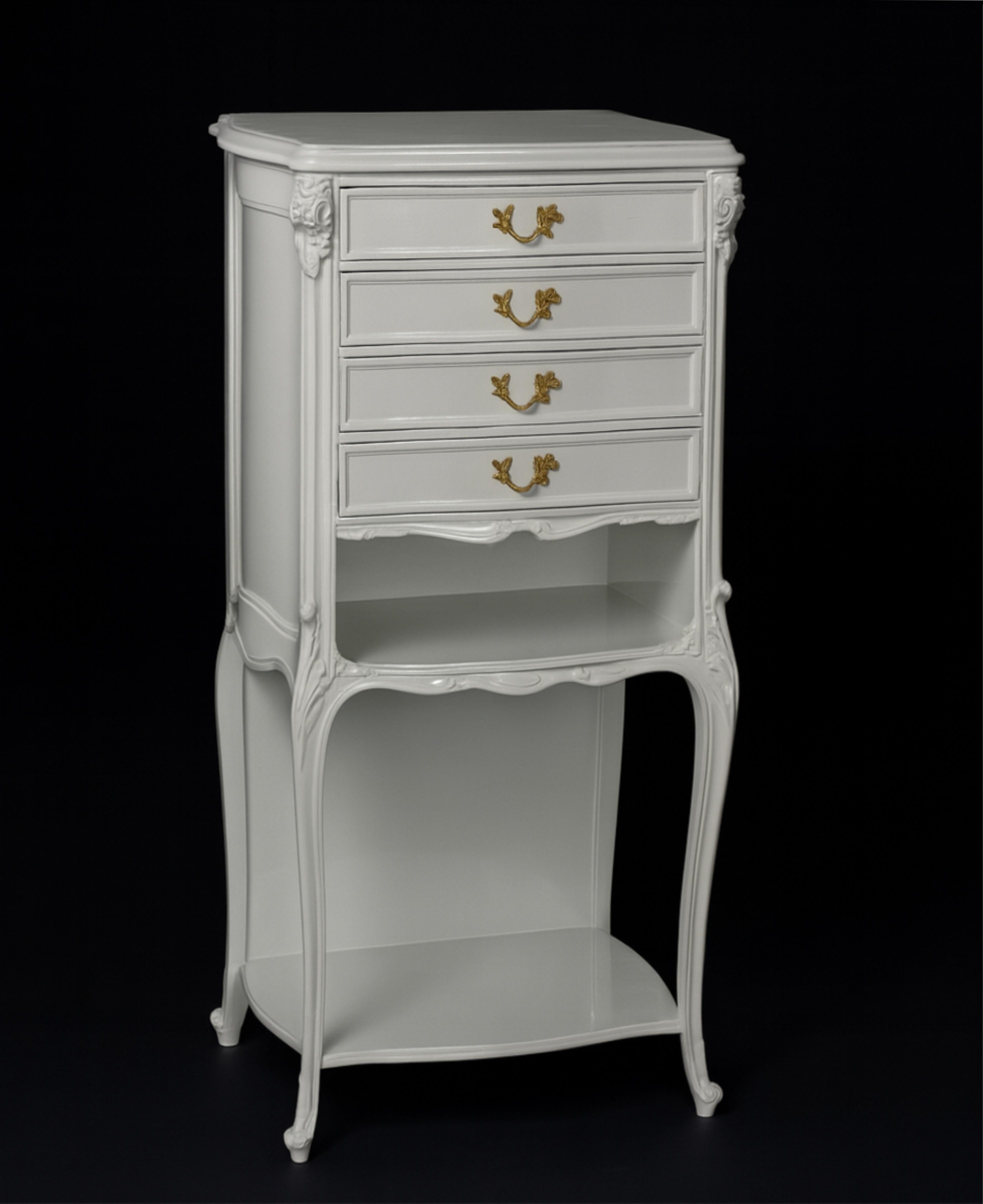 Art Nouveau French Off White Chest of Drawers, 1900s en venta 1