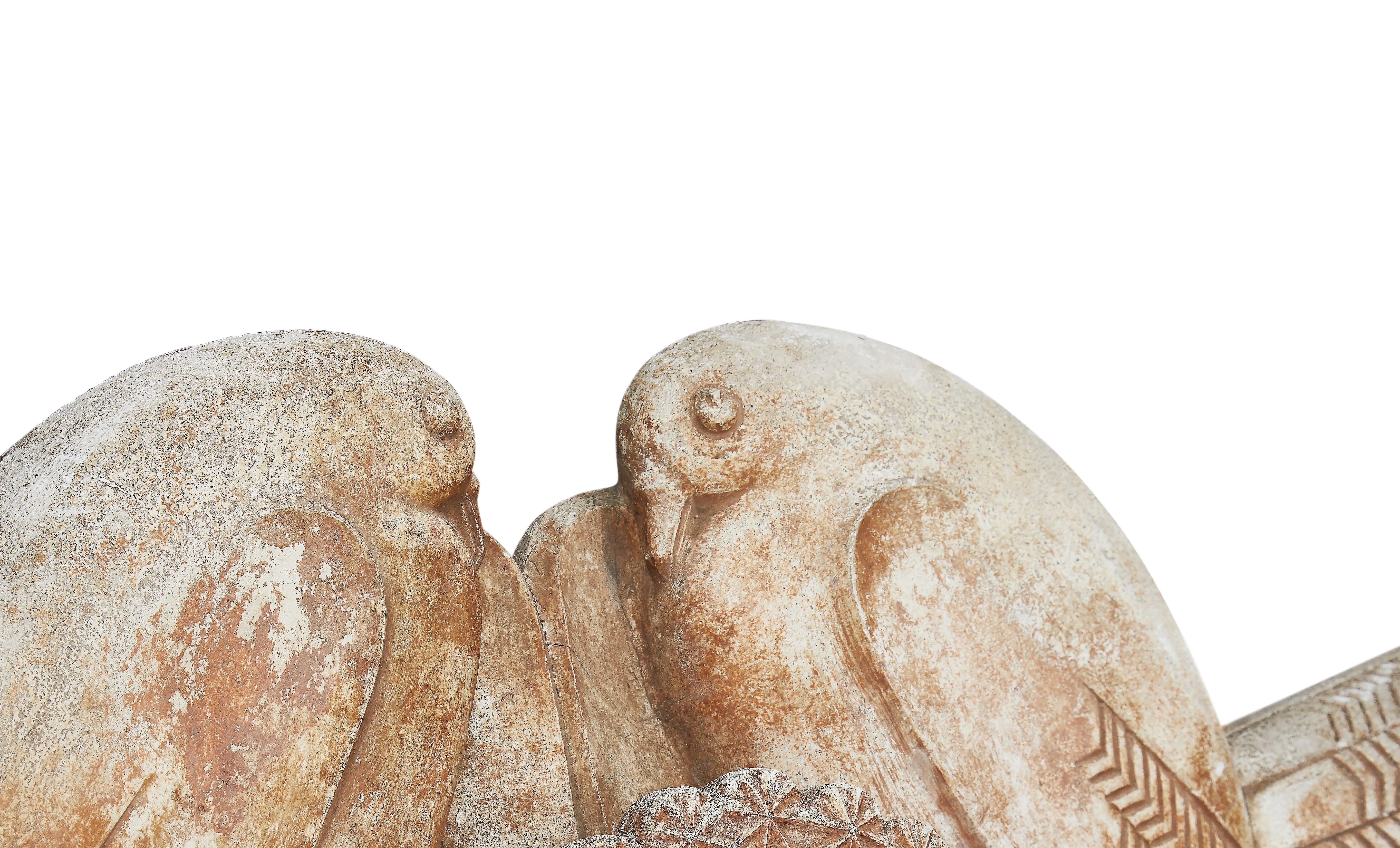 Colombe Art Nouveau en terre cuite patinée sur un support sur mesure Abîmé - En vente à London, GB