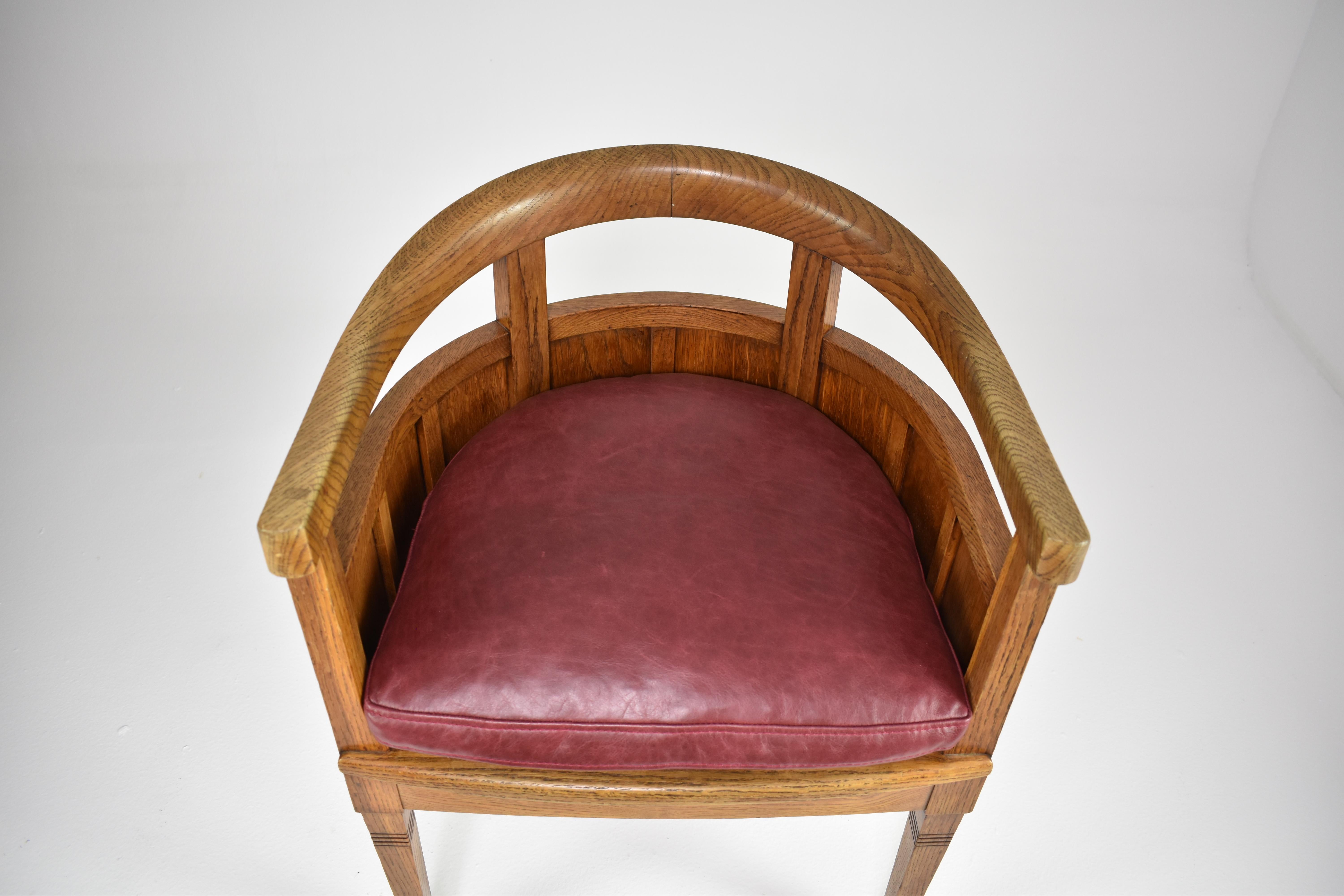 Art Nouveau French Sculpted Oak Office Chair For Sale 3