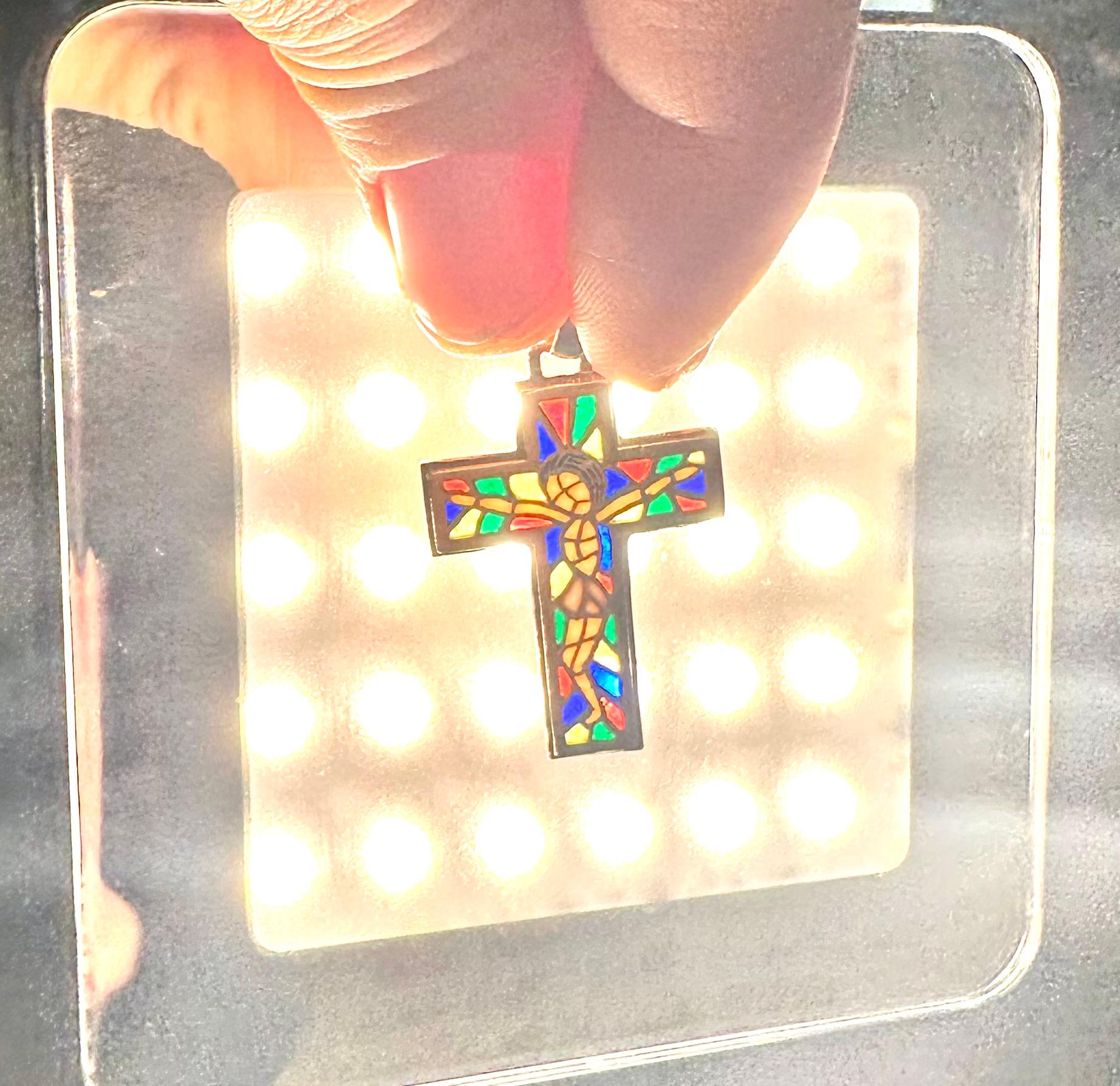 Art Nouveau French Stained Glass Cross 18kt Yellow Gold In Good Condition In Esch-Sur-Alzette, LU