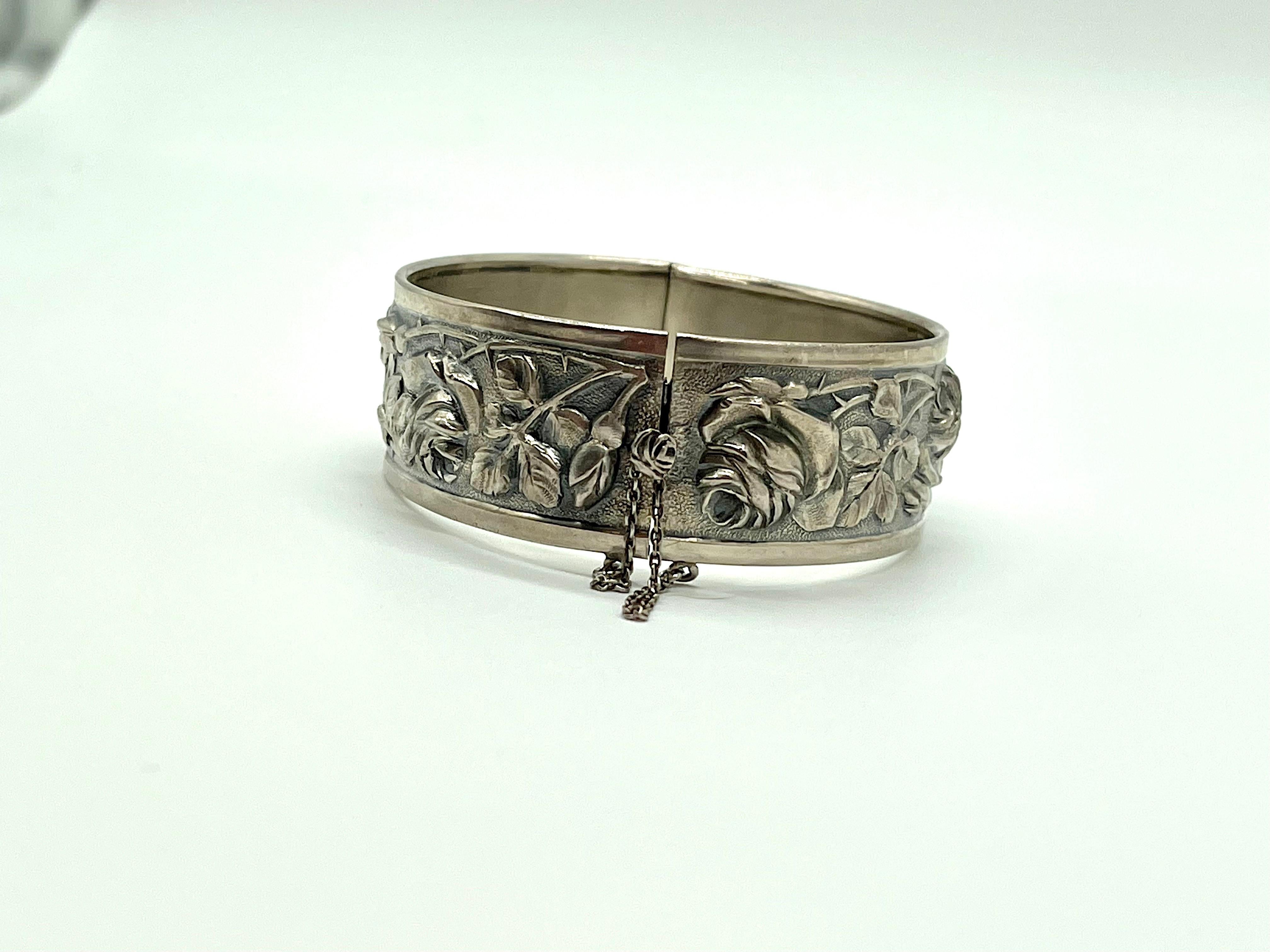 Art Nouveau French Sterling Silver Cuff Bracelet In Excellent Condition For Sale In Viana do Castelo, PT