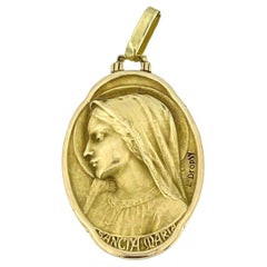 Pendentif Vierge Marie en or jaune Art Nouveau français signé par Emile Dropsy