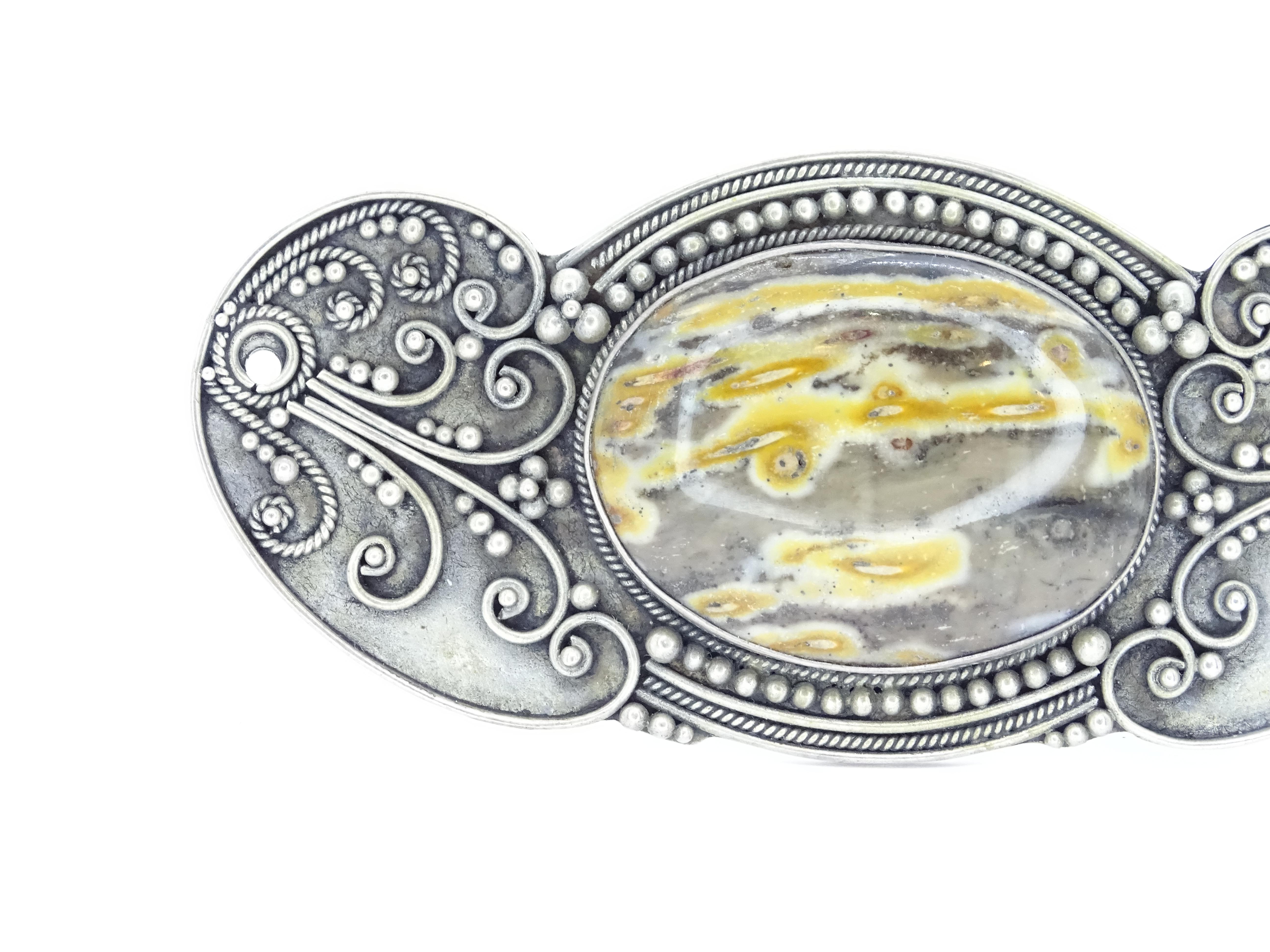 Art Nouveau French yellow grey agate cabochon  Silver Brooch Pendentif For Sale 6