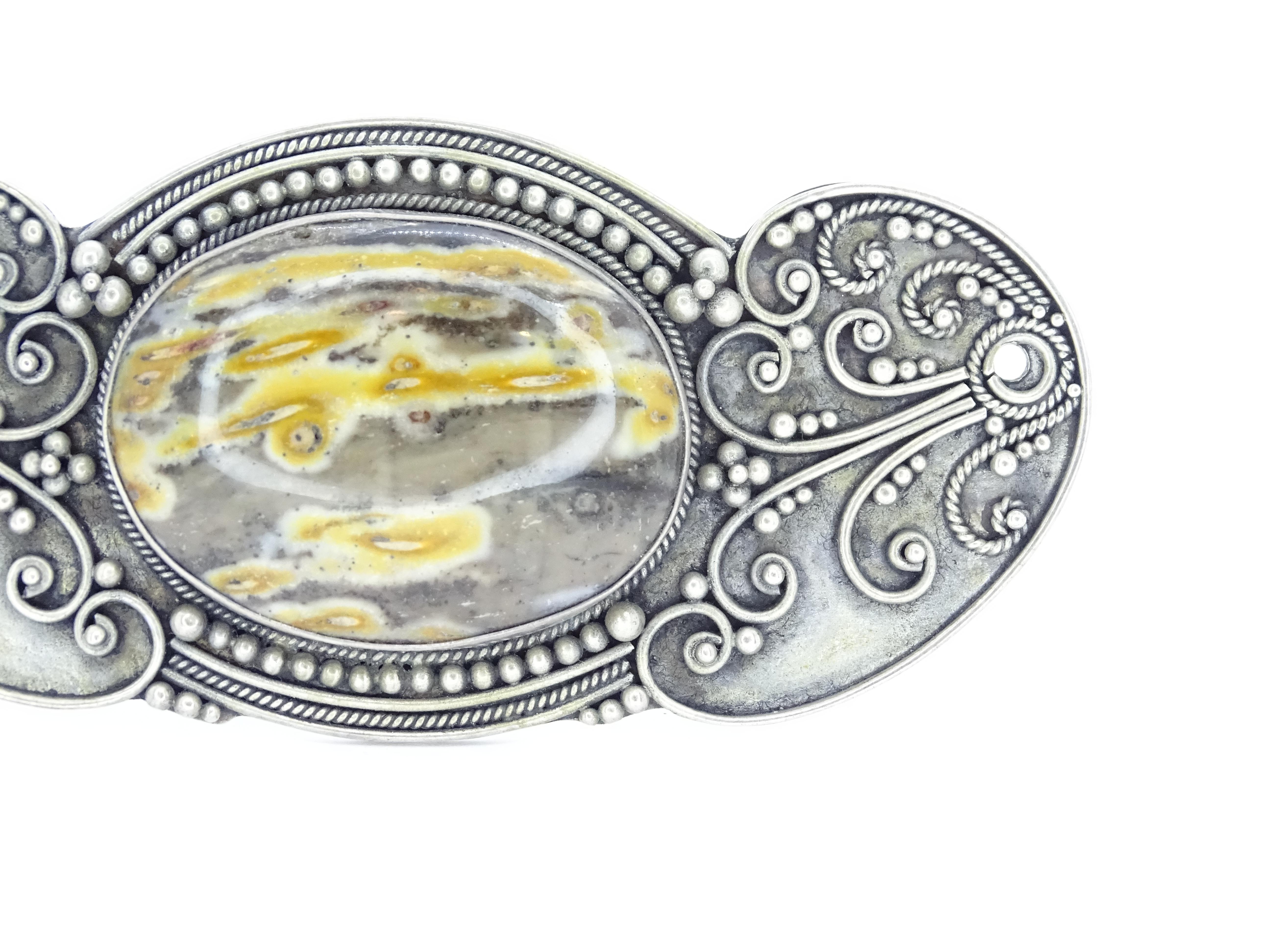 Art Nouveau French yellow grey agate cabochon  Silver Brooch Pendentif For Sale 7