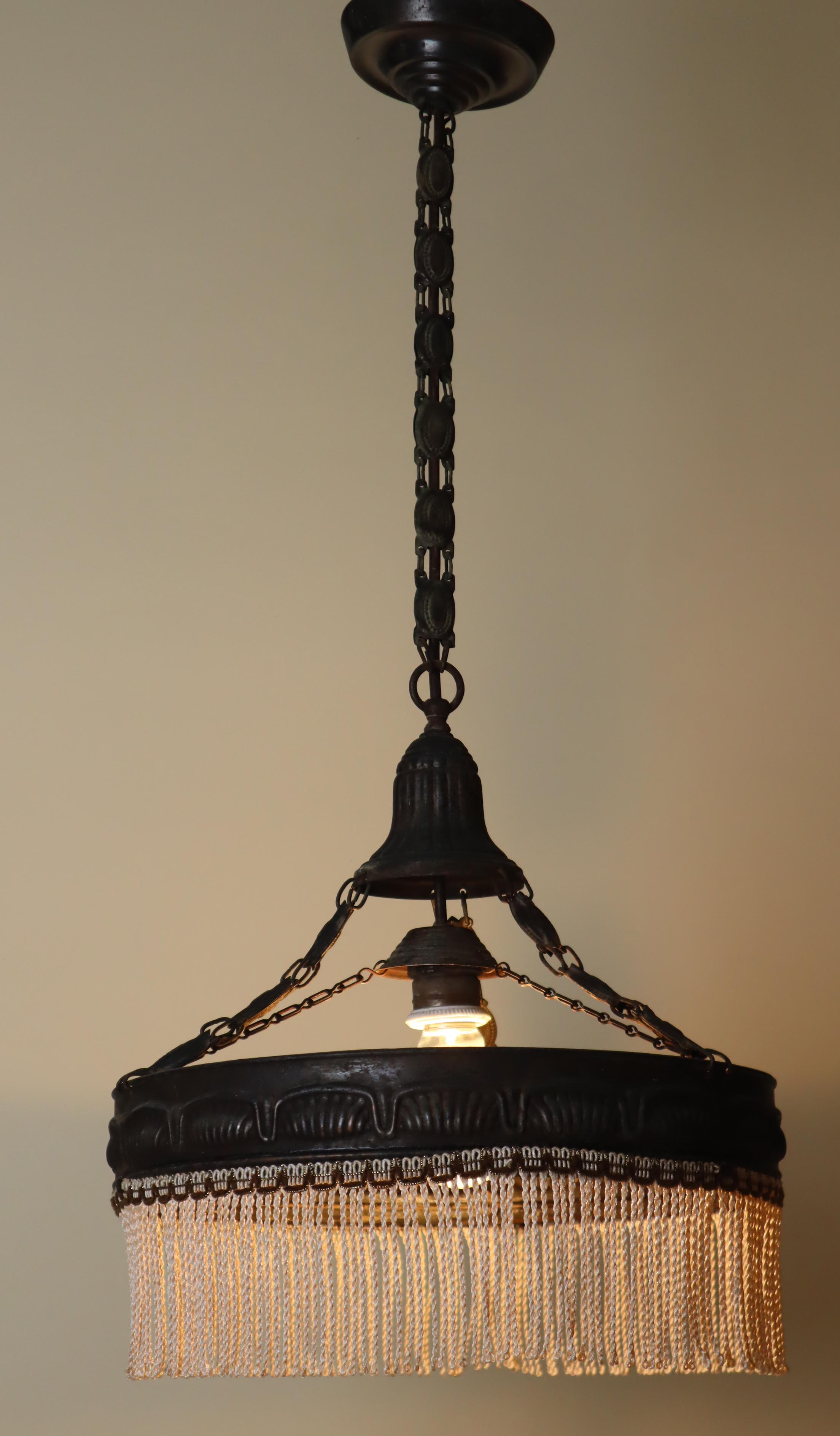 Tedesco Lampada a sospensione con frange in stile Art Nouveau, Germania, anni '20 in vendita