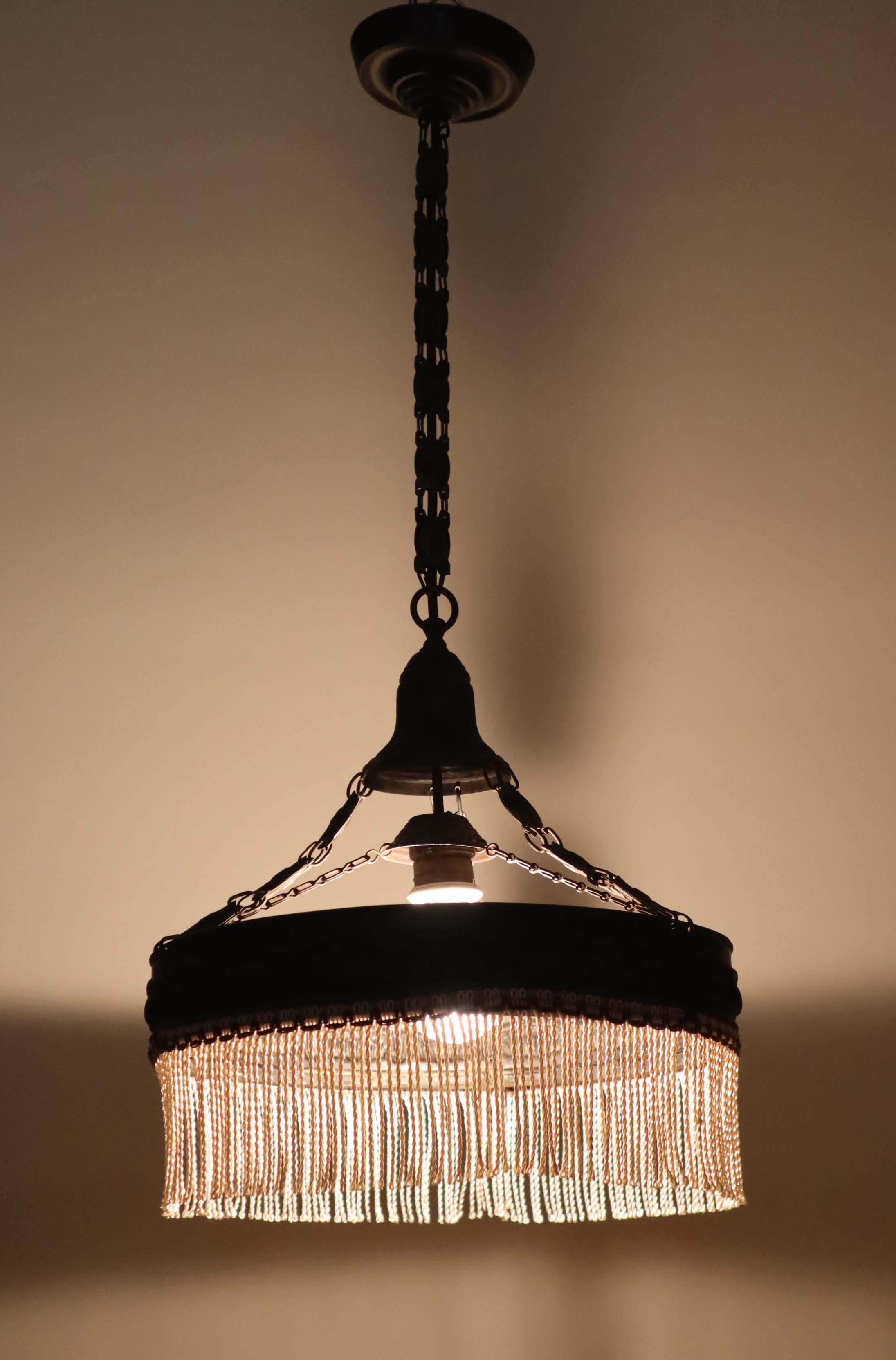 Fatto a mano Lampada a sospensione con frange in stile Art Nouveau, Germania, anni '20 in vendita