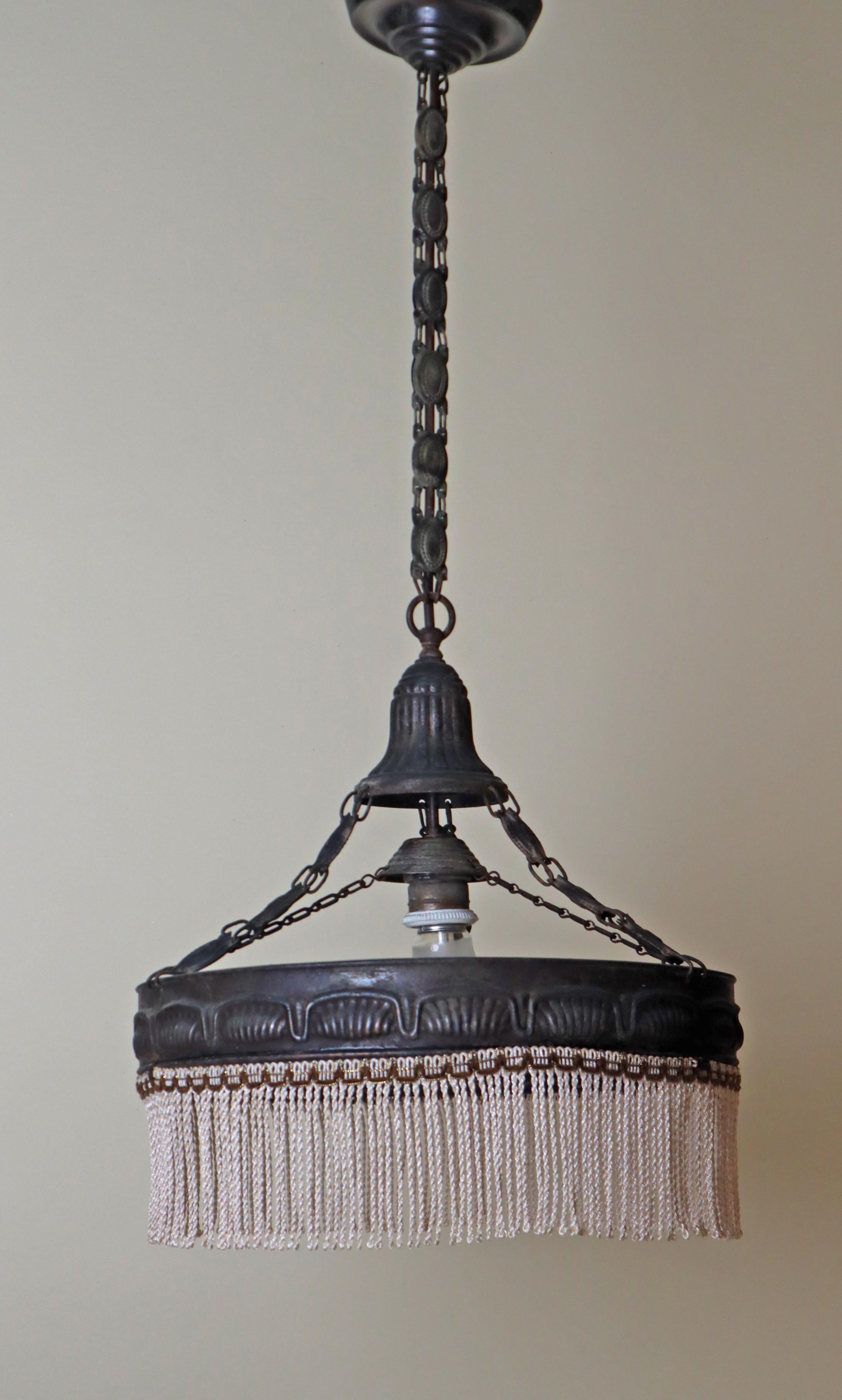 Lampada a sospensione con frange in stile Art Nouveau, Germania, anni '20 in vendita 1