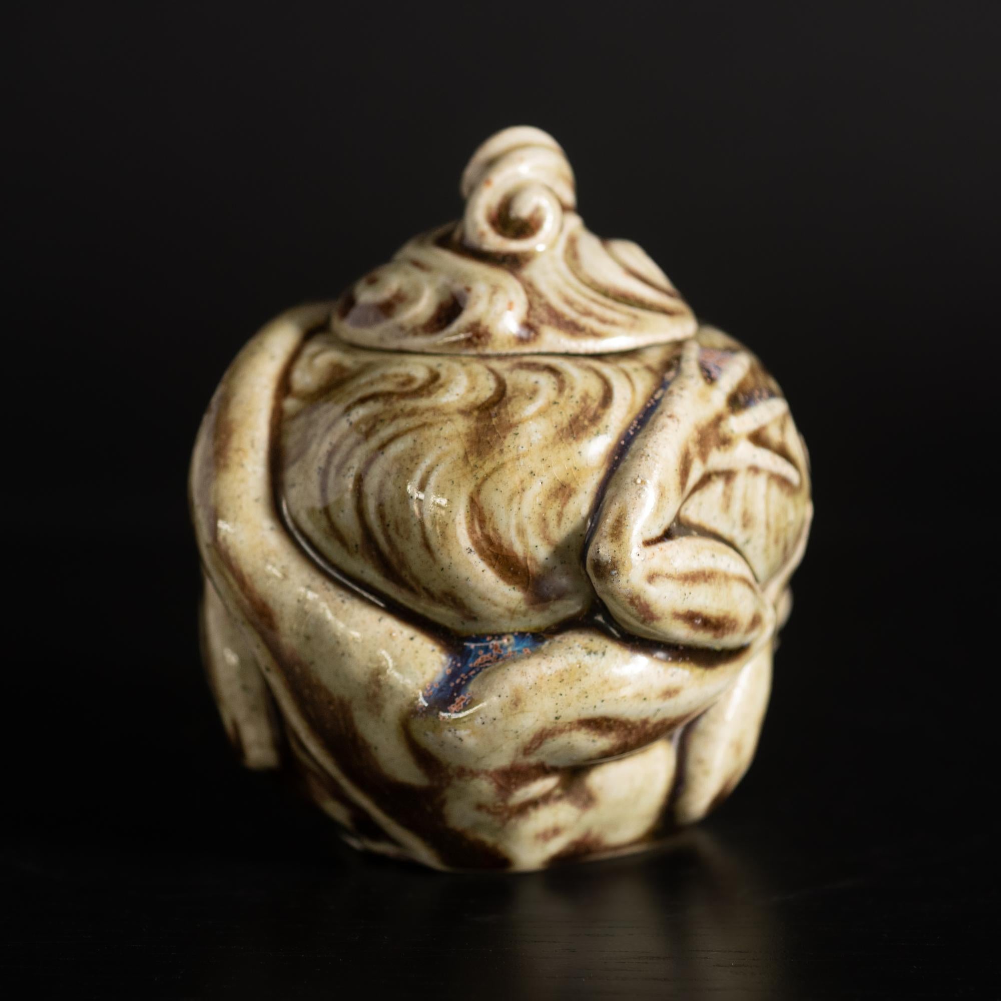 Vernissé Vase à couvercle grenouille Art Nouveau de Christen Thompson pour Royal Copenhagen en vente