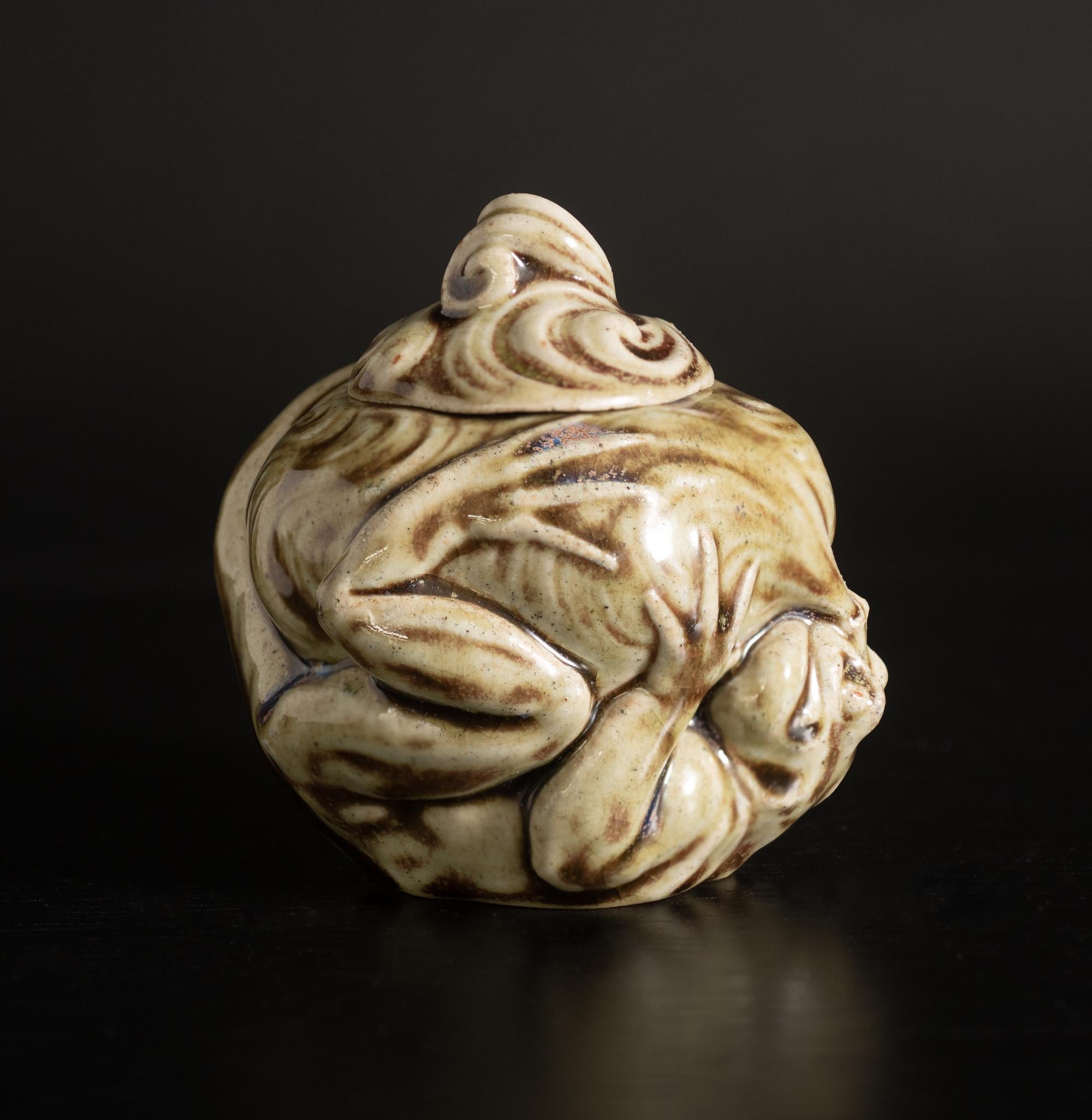 Vase à couvercle grenouille Art Nouveau de Christen Thompson pour Royal Copenhagen Excellent état - En vente à Chicago, US