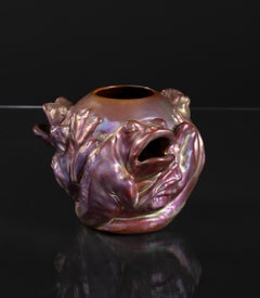 Vaso a forma di rana in stile liberty di Zsolnay Porcelánmanufaktúra Zrt