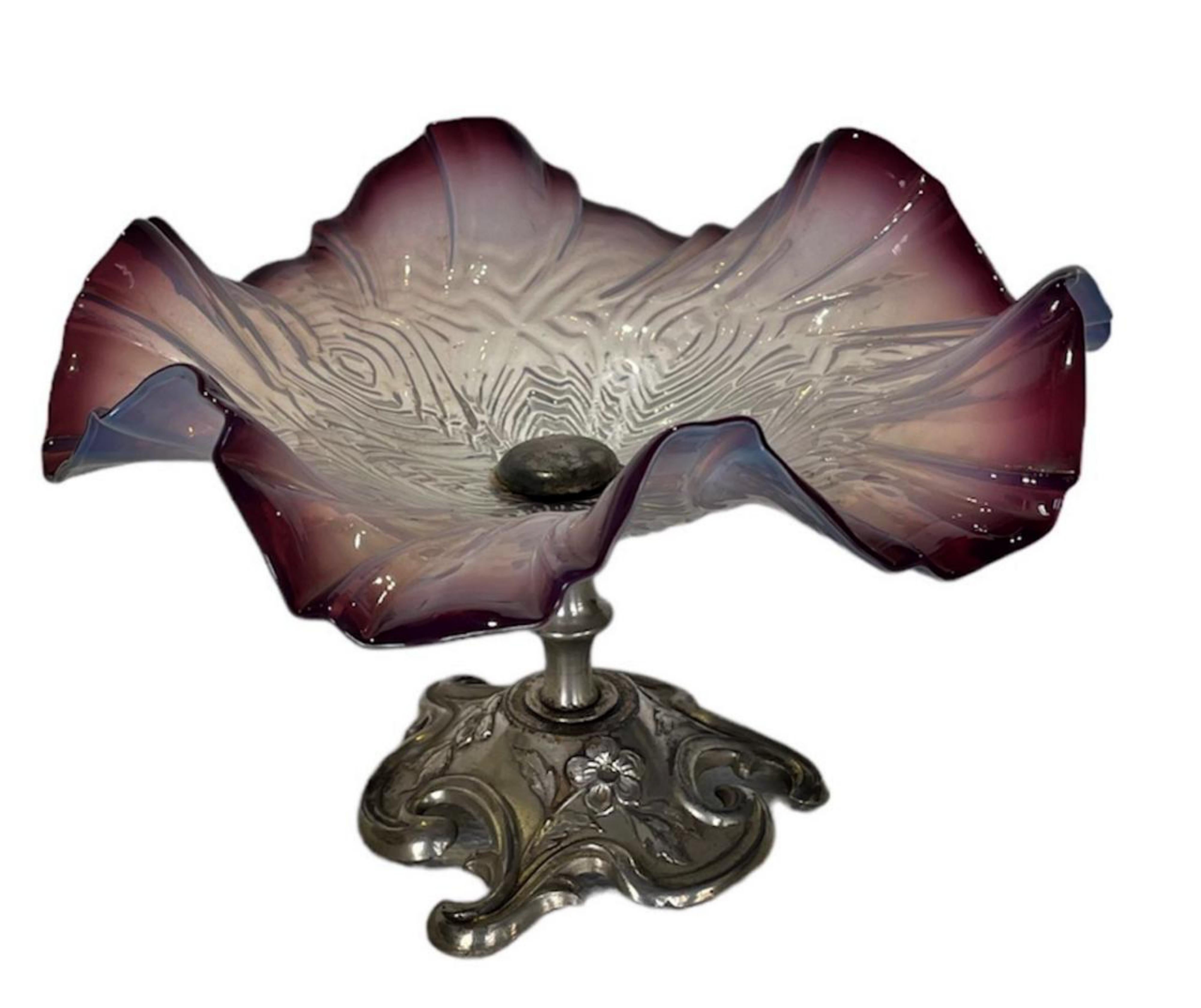 ART NOUVEAU FRUIT BOARD Francia begann mit dem 20. Jahrhundert (Handgefertigt) im Angebot