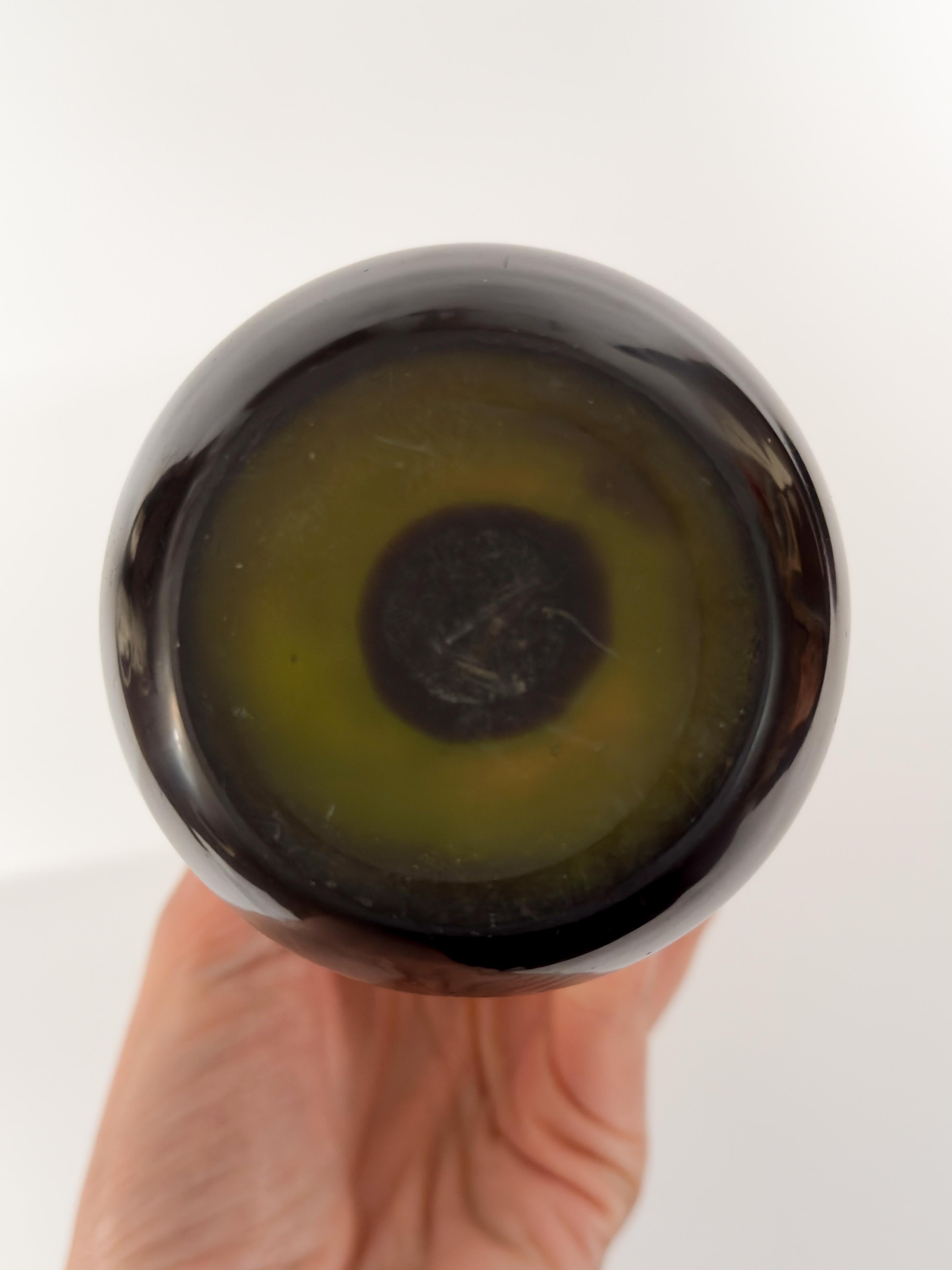 Art Nouveau Gallé Cameo Jarrón de vidrio verde, Siglo XX en venta 2
