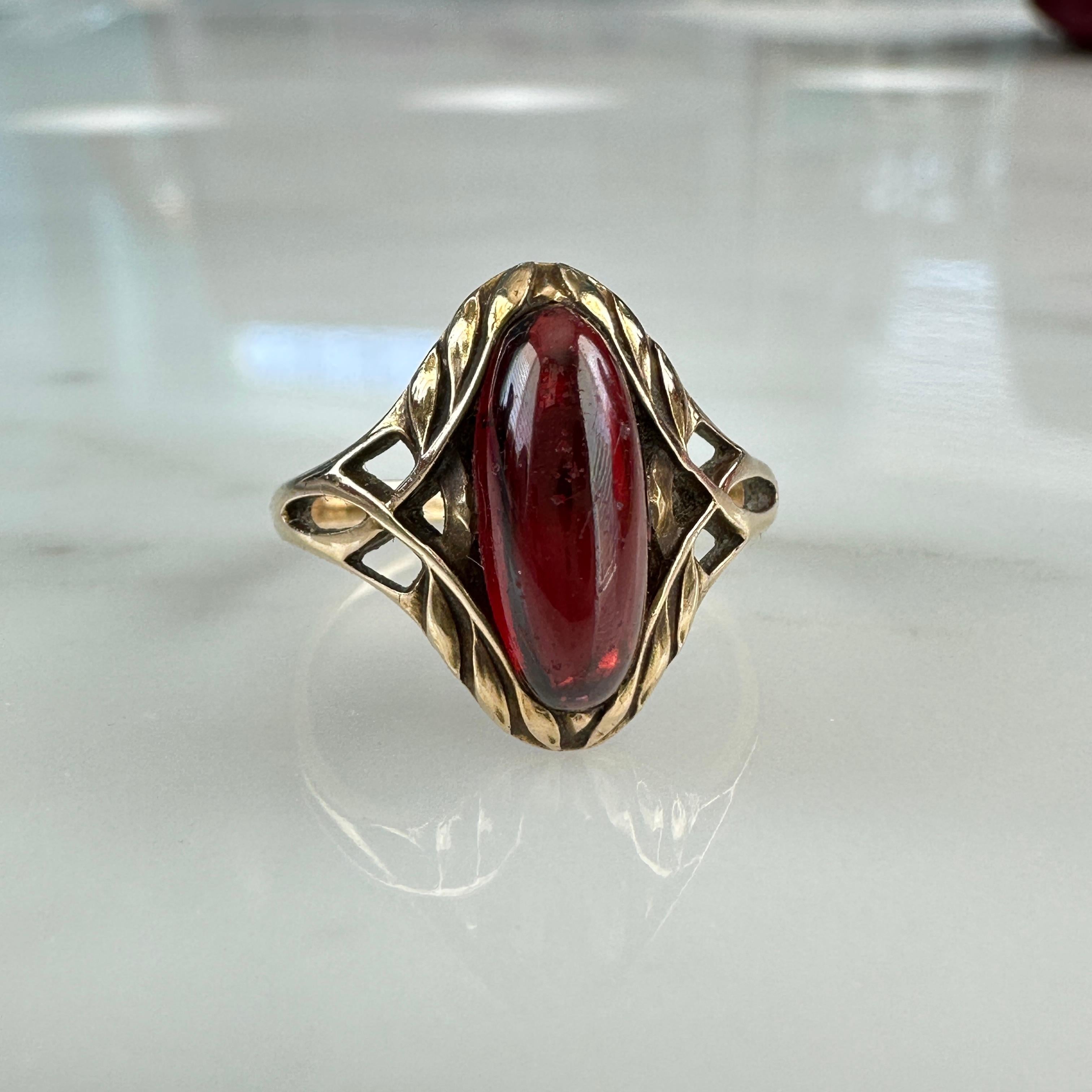 Art Nouveau Garnet 14K Yellow Gold Ring For Sale 9