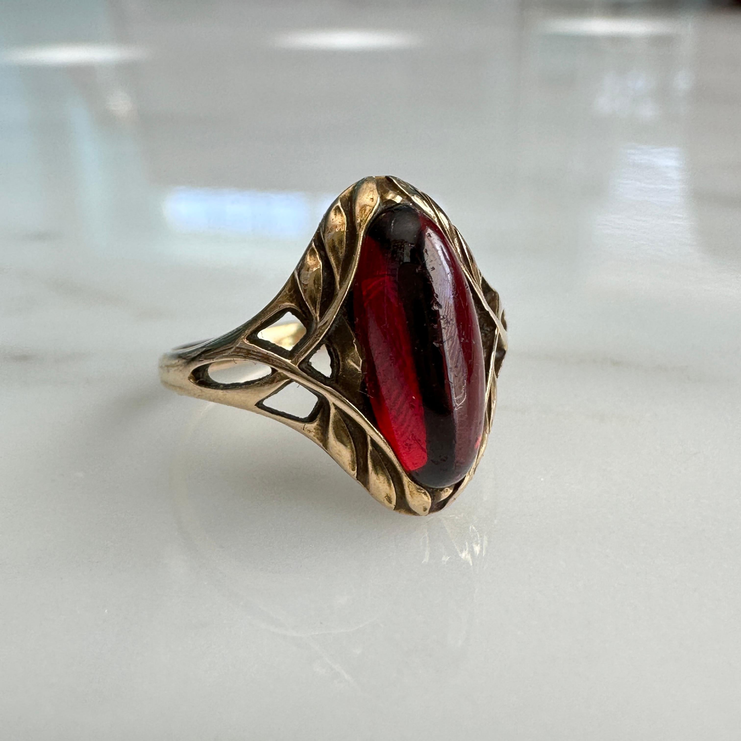 Art Nouveau Garnet 14K Yellow Gold Ring For Sale 10