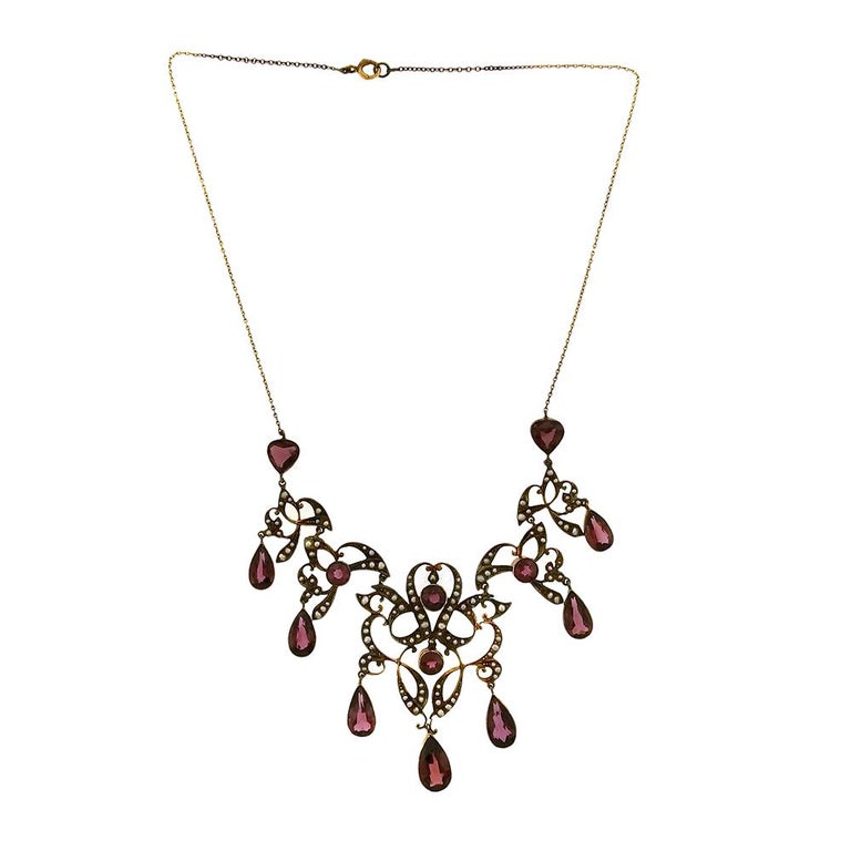 Art Nouveau Garnet and Seed Pearl Festoon Necklace For Sale at 1stDibs