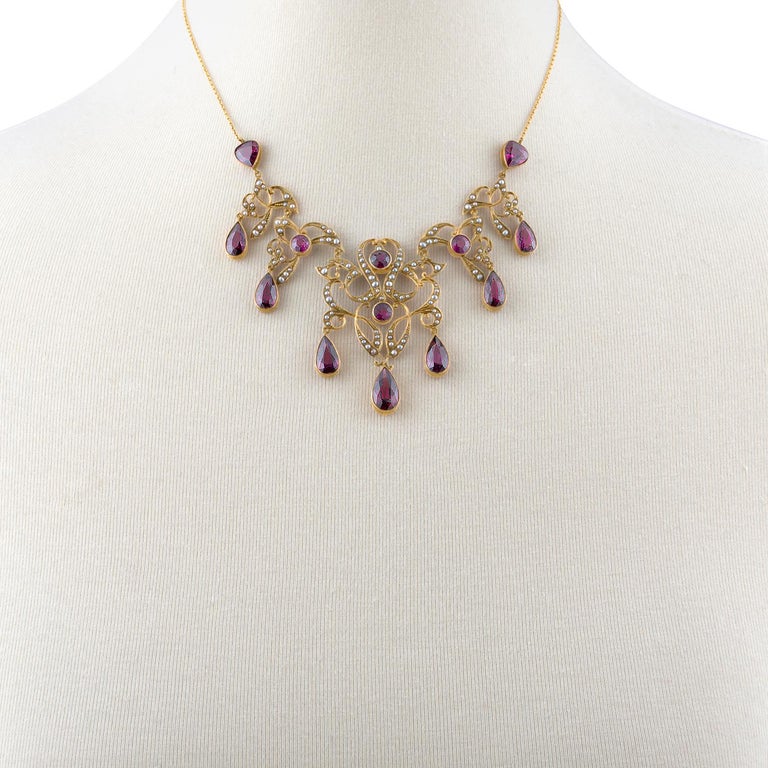 Art Nouveau Garnet and Seed Pearl Festoon Necklace For Sale at 1stDibs