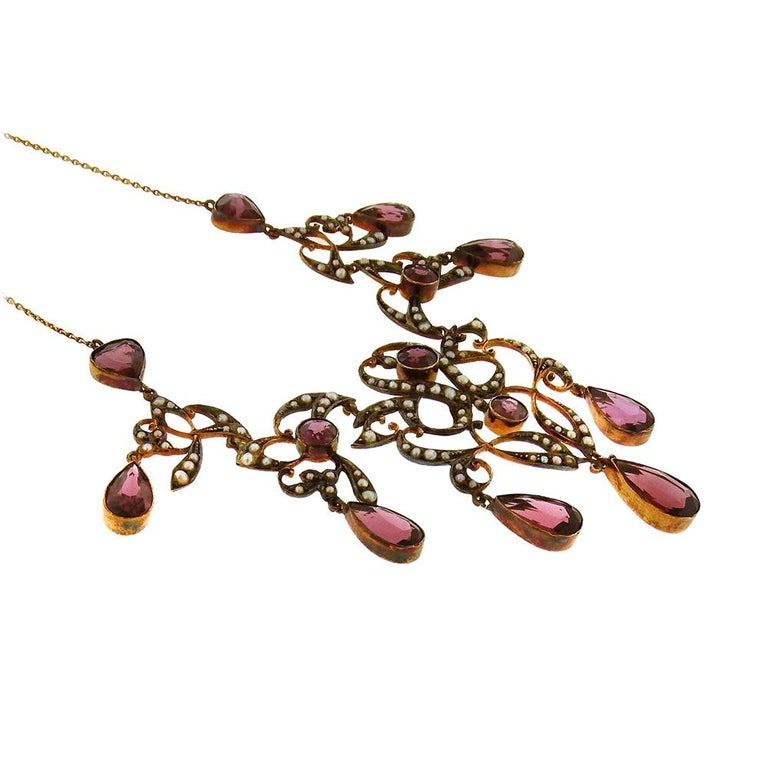 Art Nouveau Garnet and Seed Pearl Festoon Necklace For Sale at 1stDibs