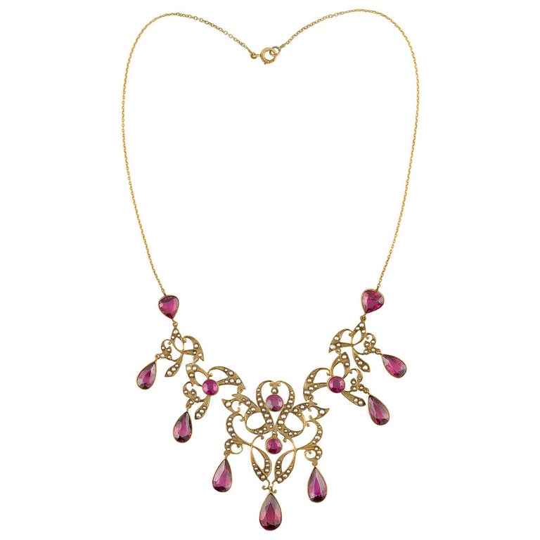 Art Nouveau Garnet and Seed Pearl Festoon Necklace For Sale at 1stDibs