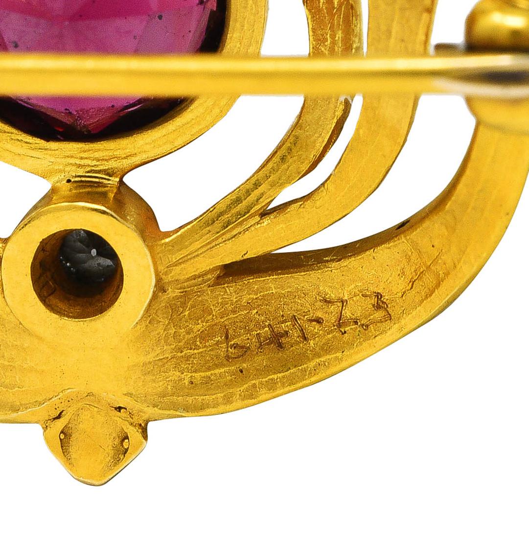 Women's or Men's Art Nouveau Garnet Diamond 14 Karat Yellow Gold Clover Whiplash Antique Brooch