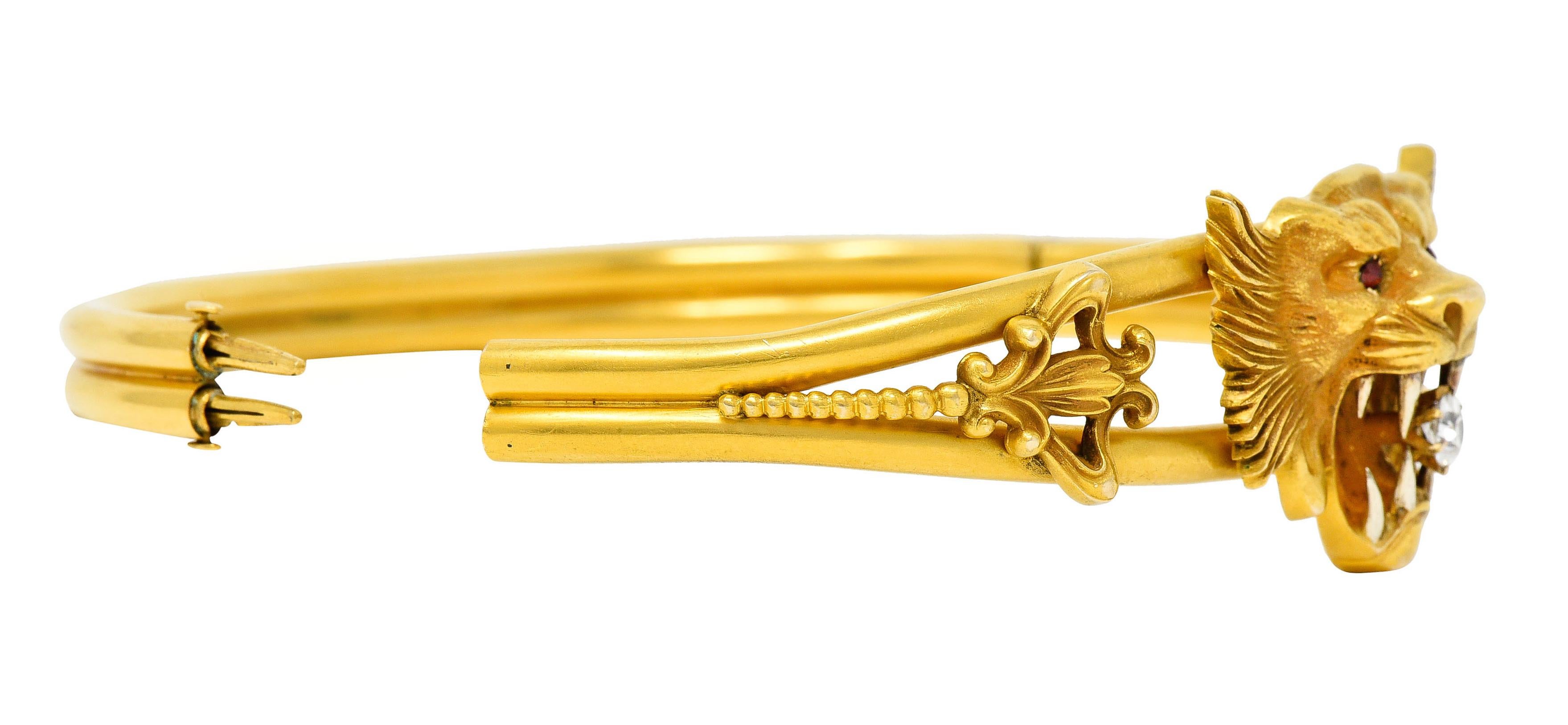 Art Nouveau Garnet Diamond 14 Karat Yellow Gold Unisex Lion Bangle Bracelet 1