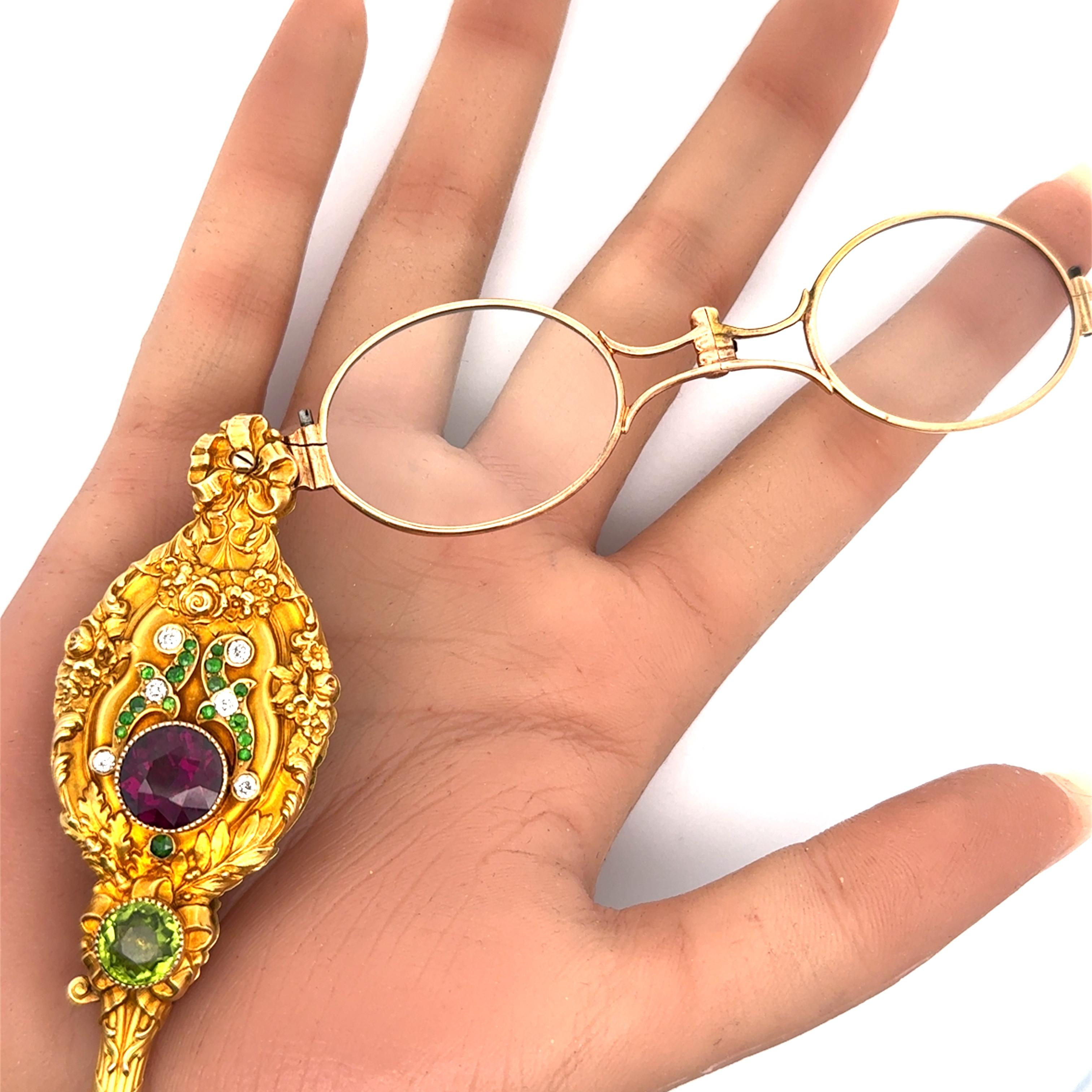 Art Nouveau Garnet Peridot Amethyst Diamond 14k Yellow Lorgnette Pendant en venta 5