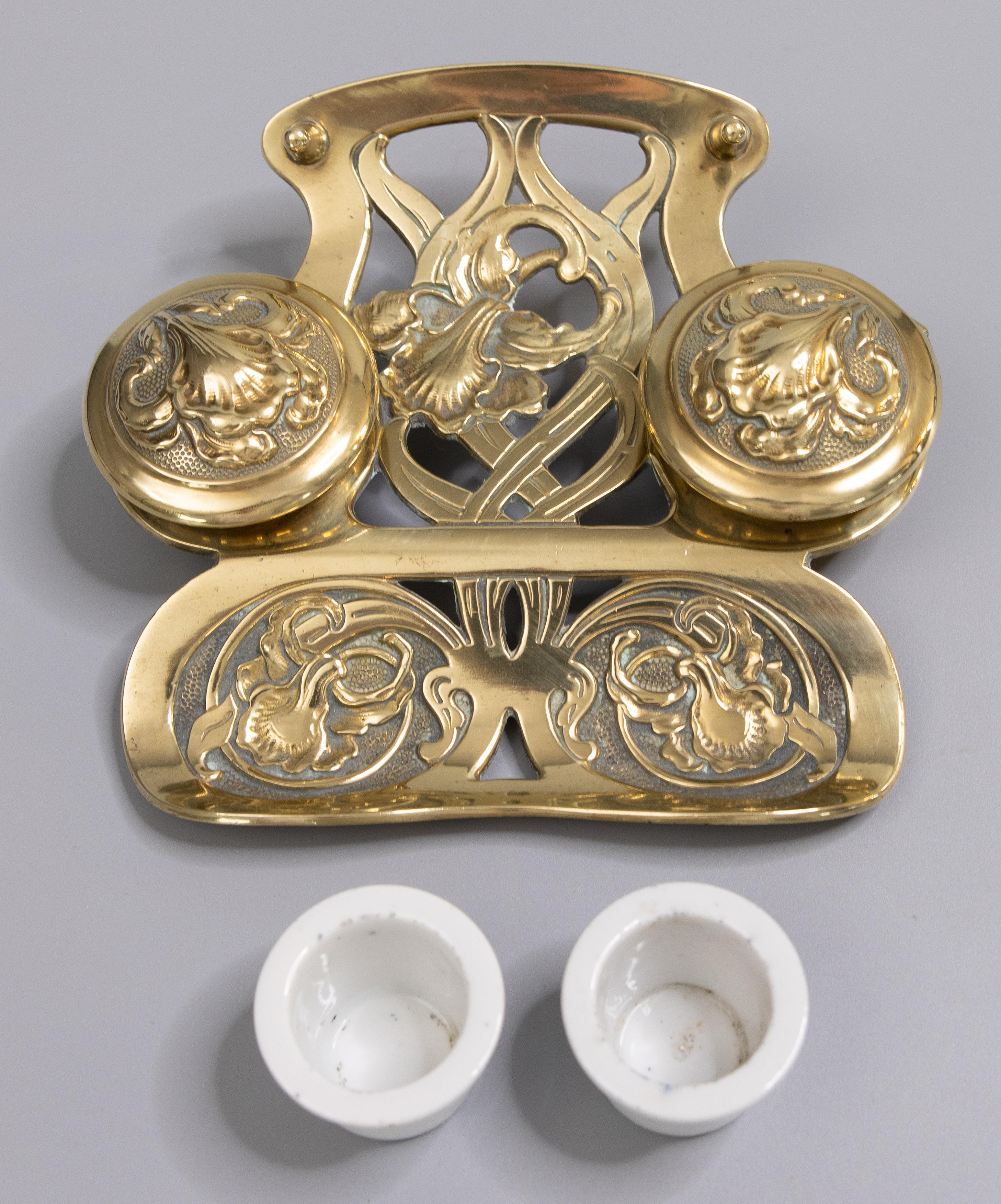 Art Nouveau German Brass Desktop Double Inkwell Inkstand & Pen Tray, circa 1900 1