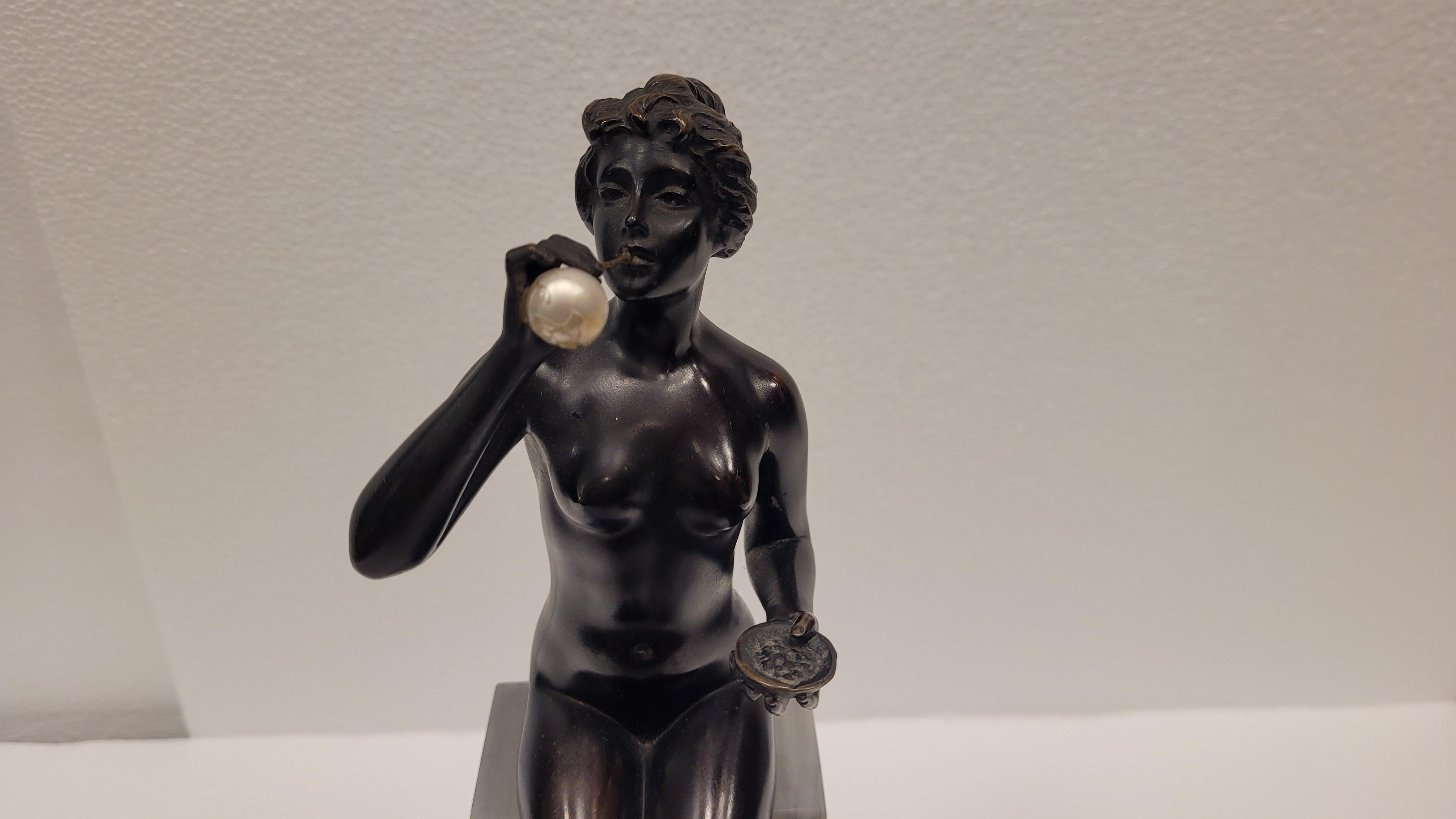Art Nouveau German Bronze Sculpture Naked woman blowing bubbles 7
