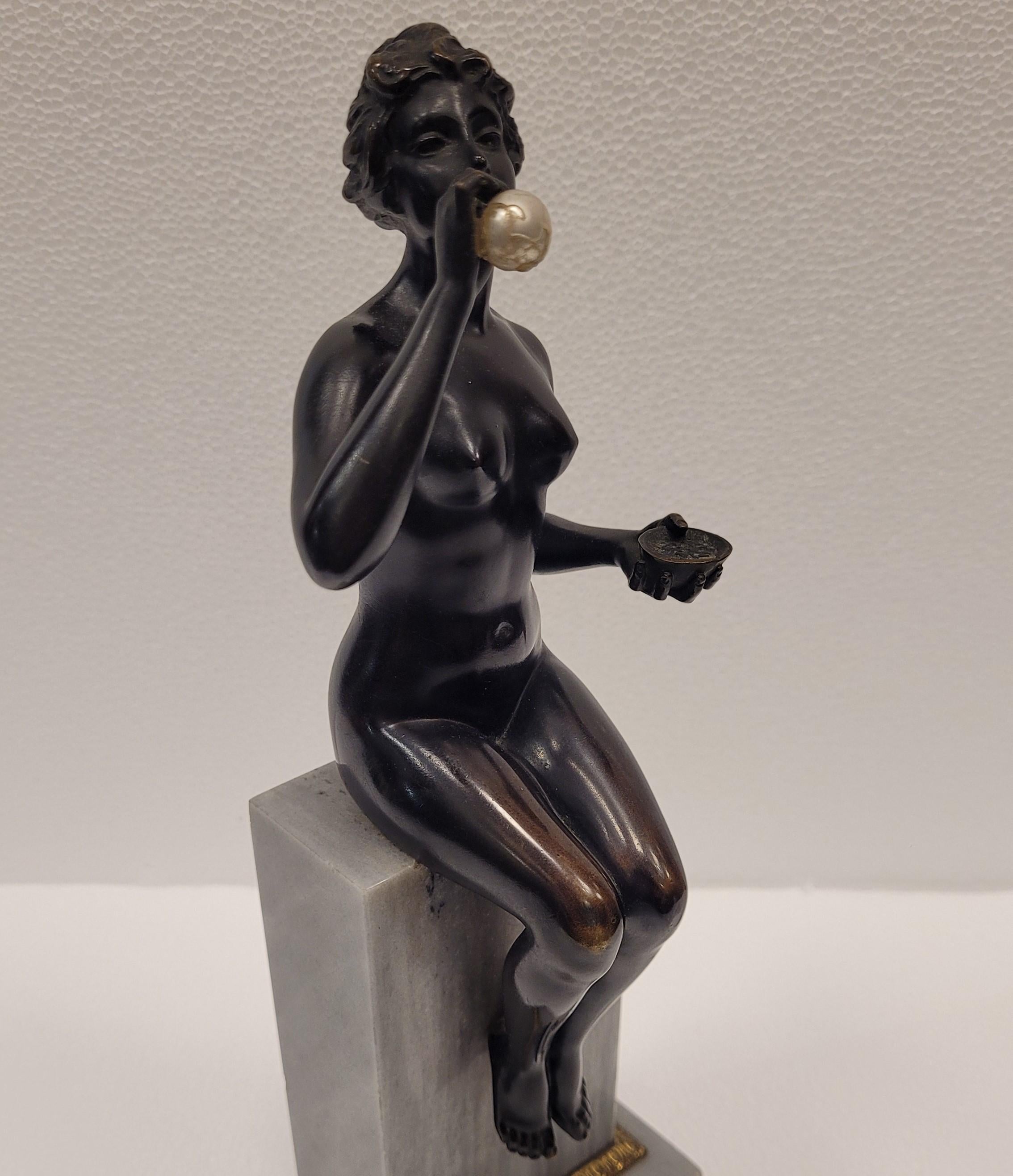 Art Nouveau German Bronze Sculpture Naked woman blowing bubbles 3