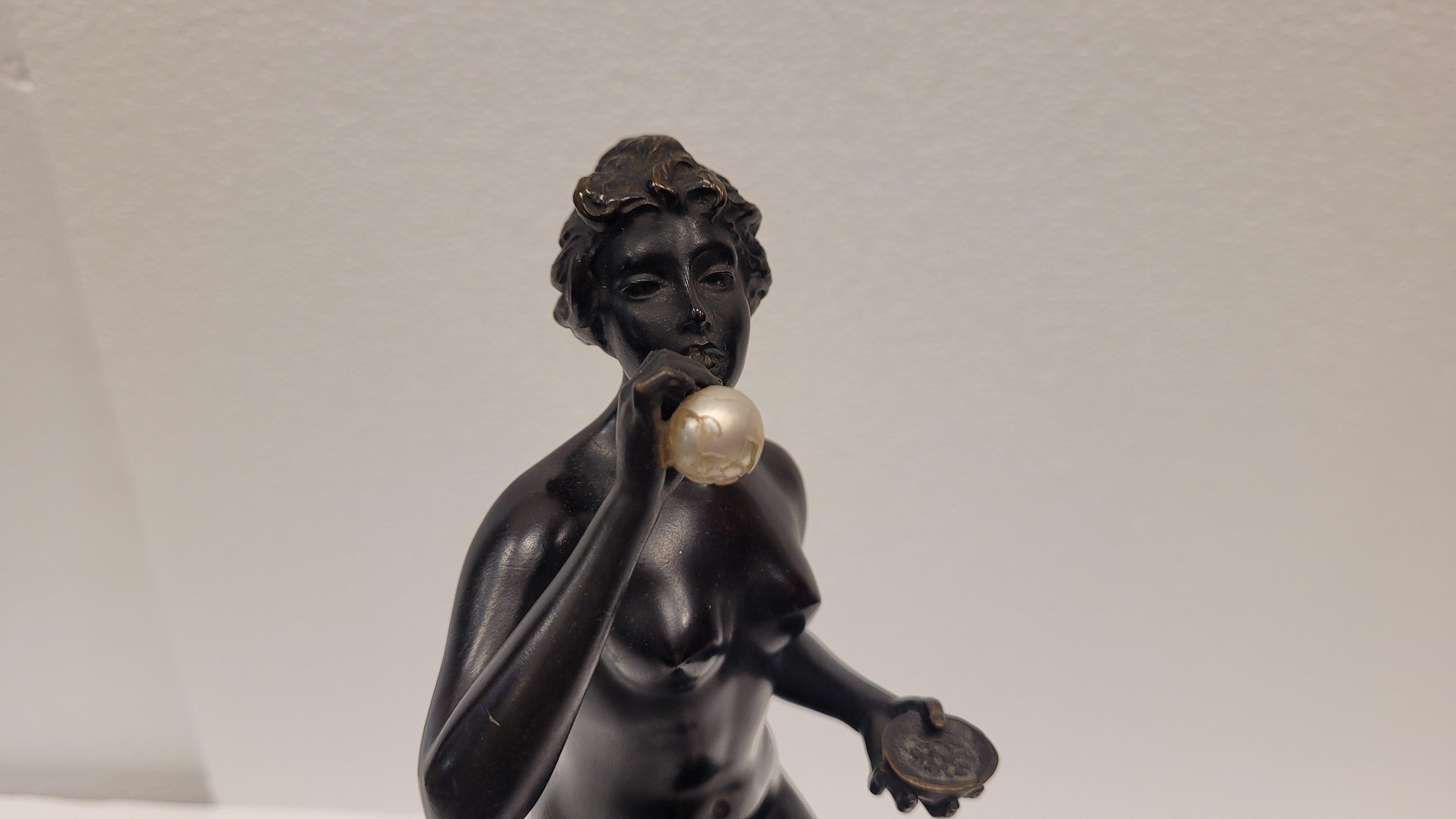 Art Nouveau German Bronze Sculpture Naked woman blowing bubbles 5