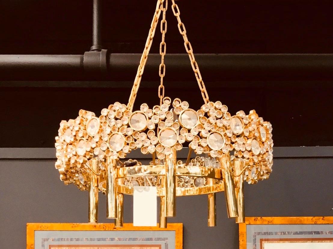 Mid-20th Century Art Nouveau Gilded Brass and Glass Eight-Light Chandelier