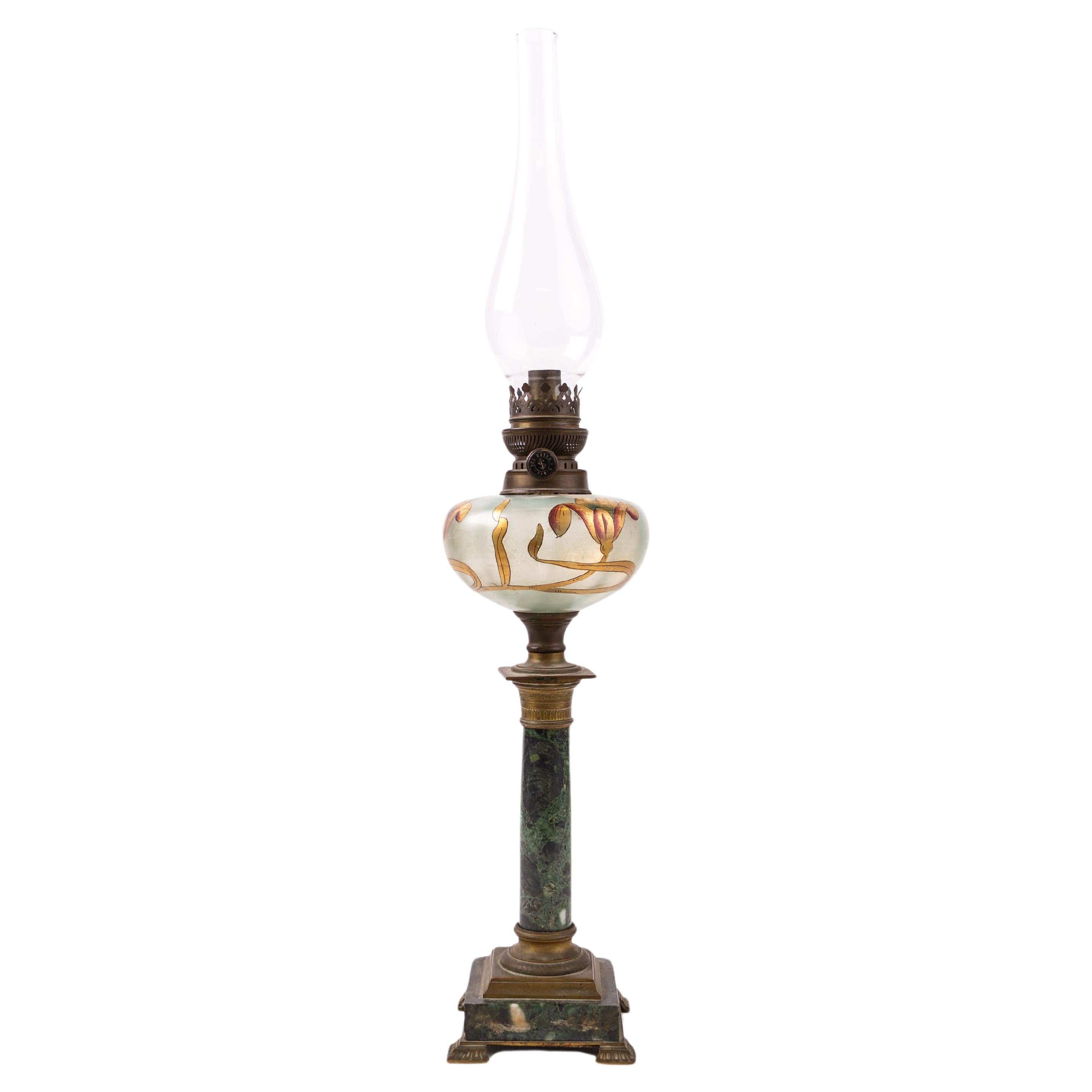 Lampe à huile Art Nouveau en bronze doré et verre peint Début du 20e siècle