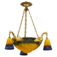 Lustre à six lumières Art Nouveau en bronze doré et verre Muller Frres Lunville
