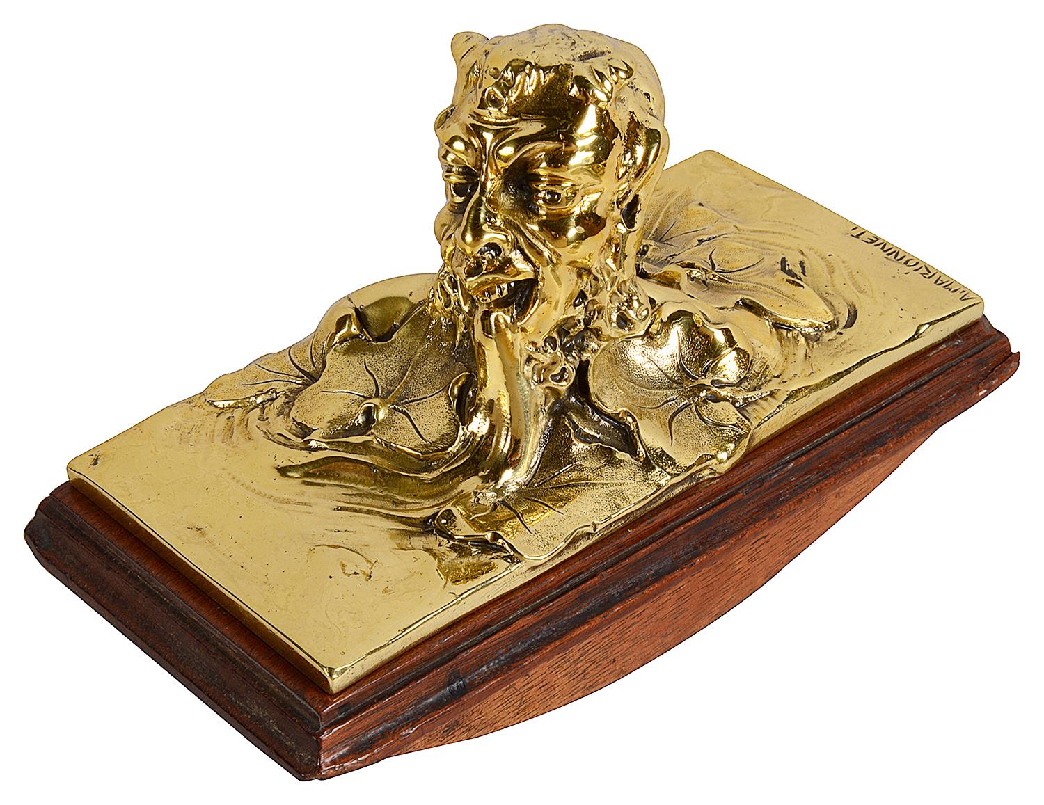 Bronze doré Ensemble de bureau Art Nouveau en bronze doré par Albert Marionnet en vente