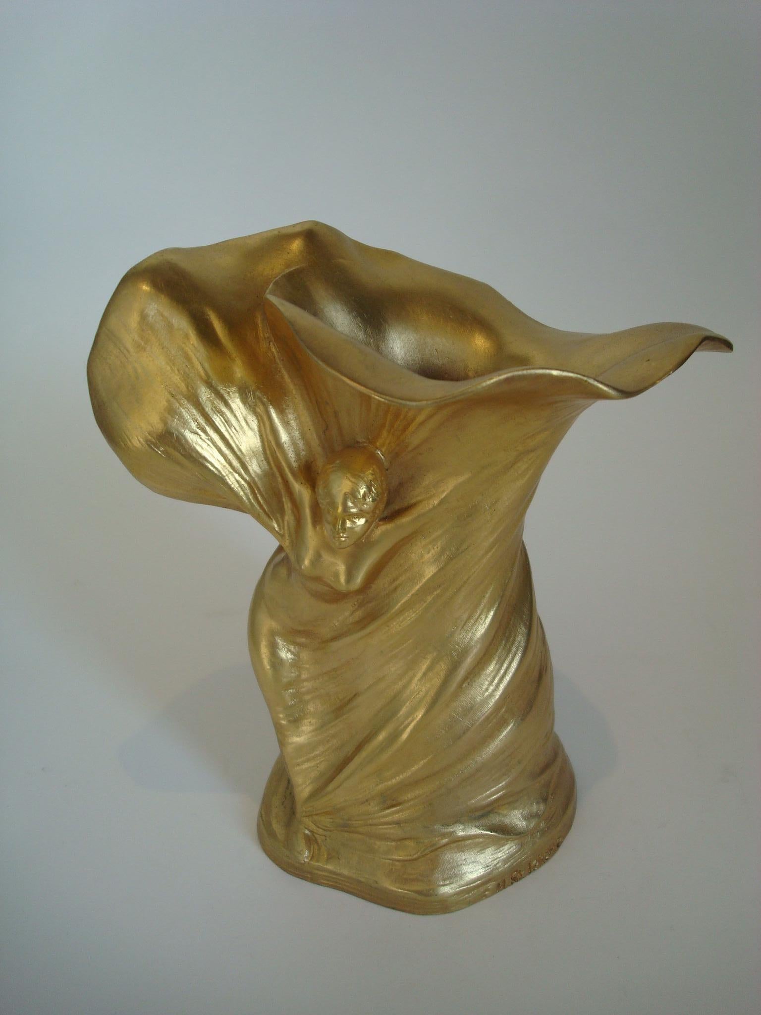 French Art Nouveau Gilt-Bronze Figural Vase Signed Lerche, France, 1900´s
